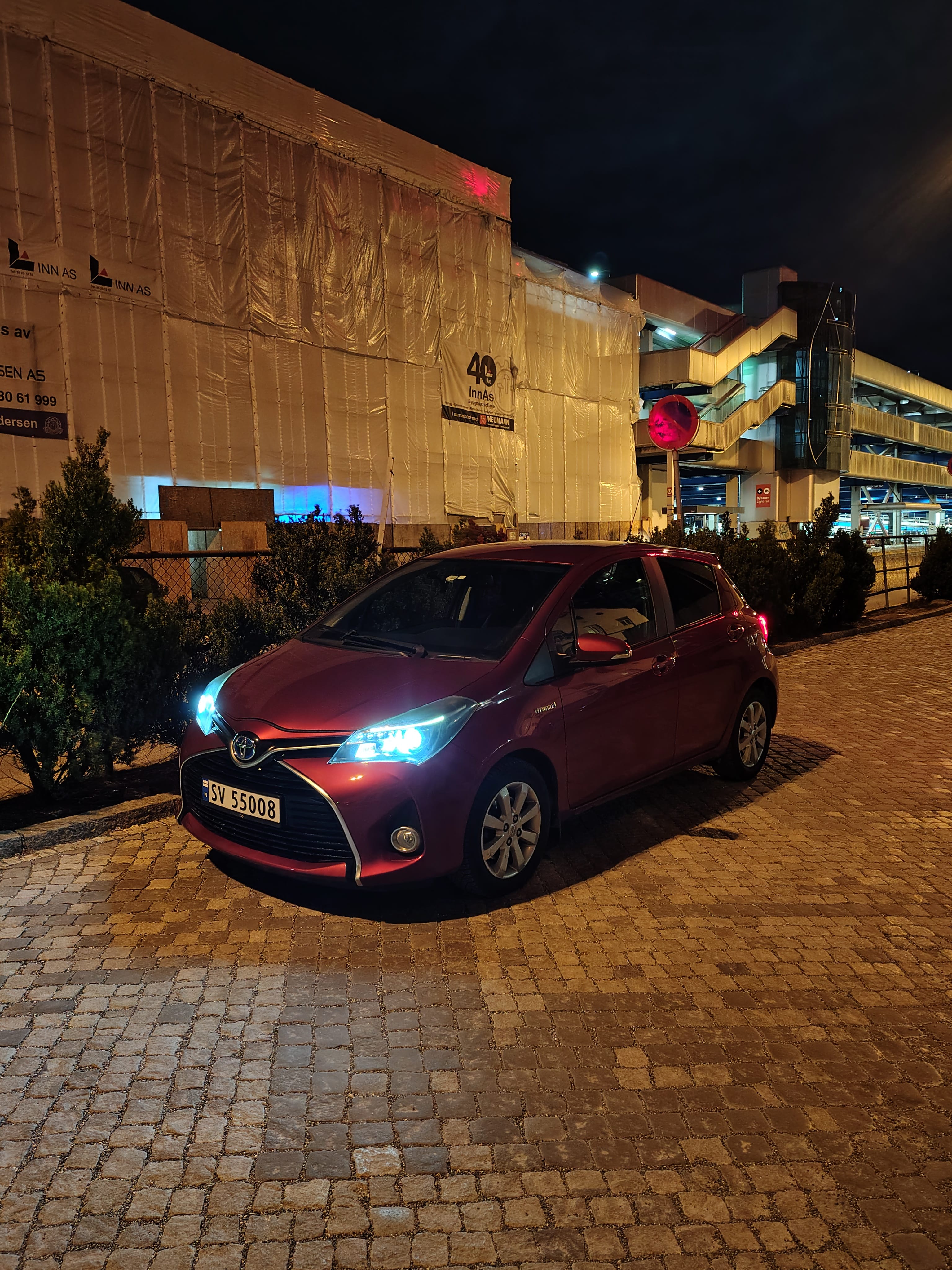 Toyota Yaris Hybrid med Bluetooth audio