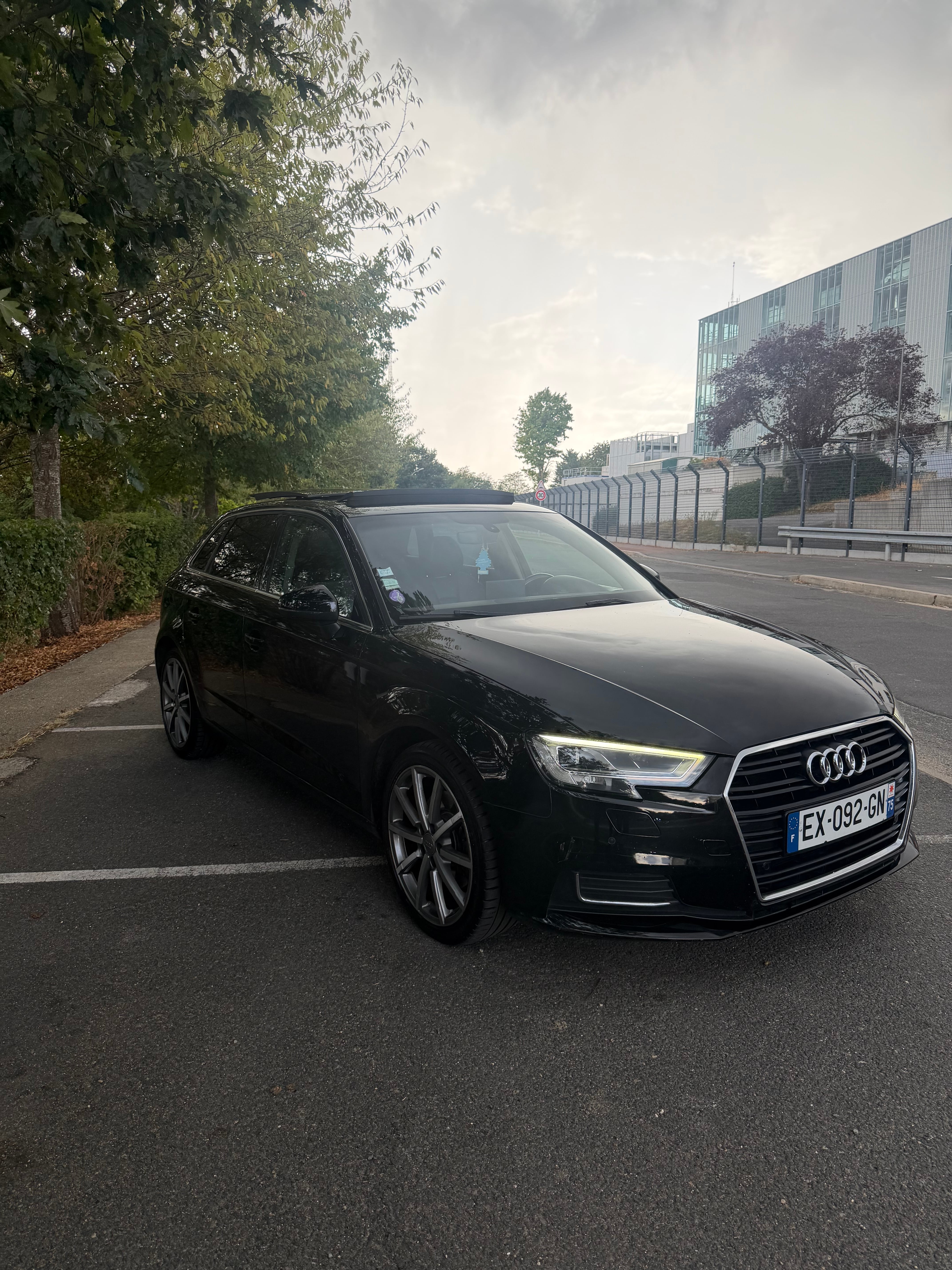 Audi A3 Premium 40 TFSI 2l avec Apple CarPlay