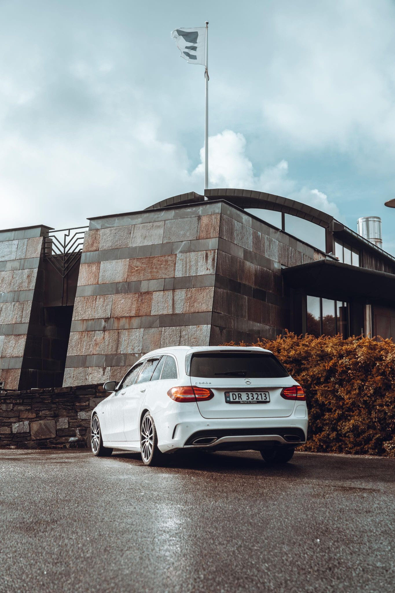 Mercedes-Benz C350e with Cruise control