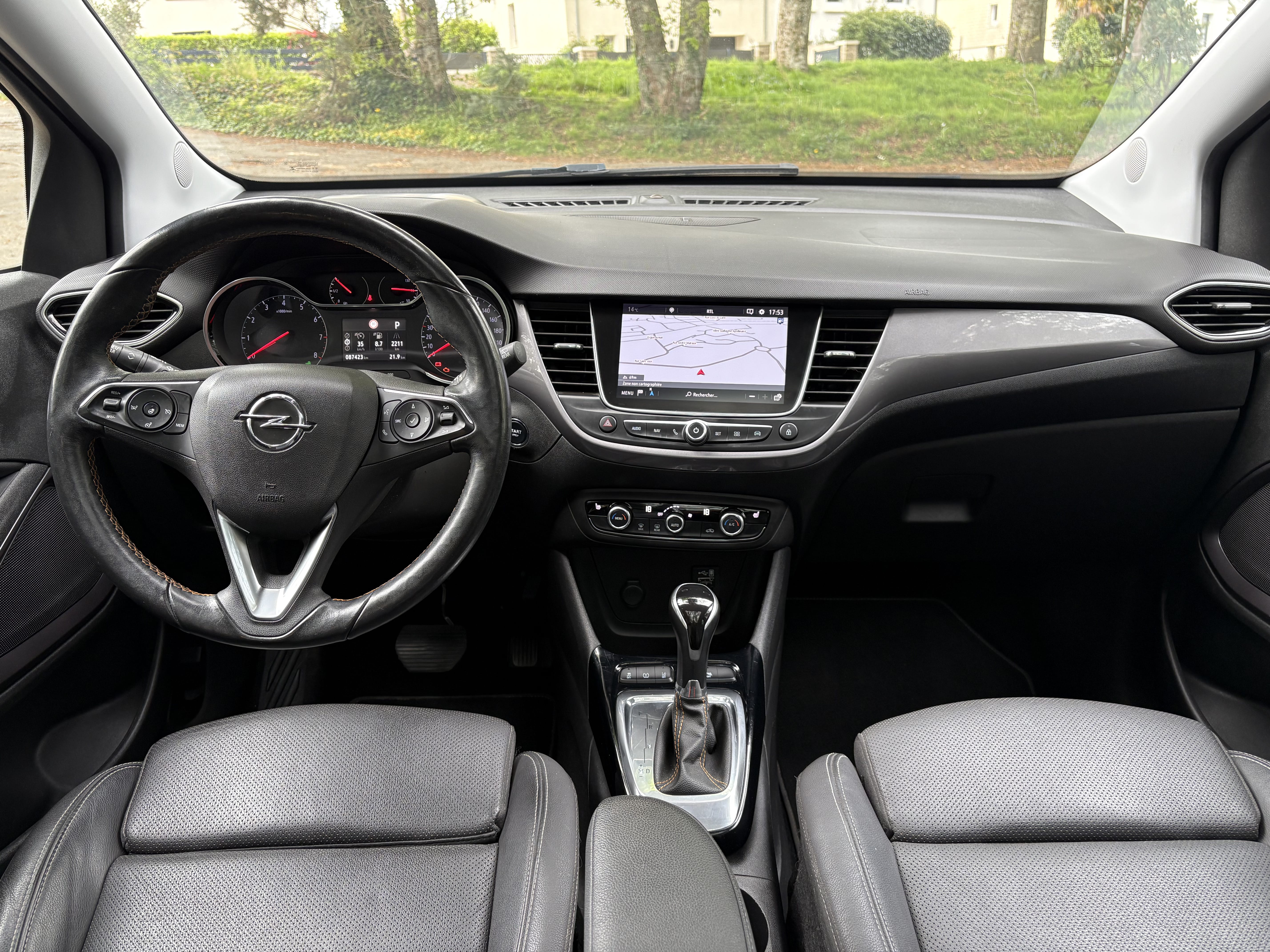 Opel Crossland avec GPS