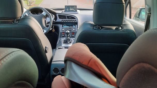 Peugeot 3008 Avec attelage 750kg avec Régulateur de vitesse