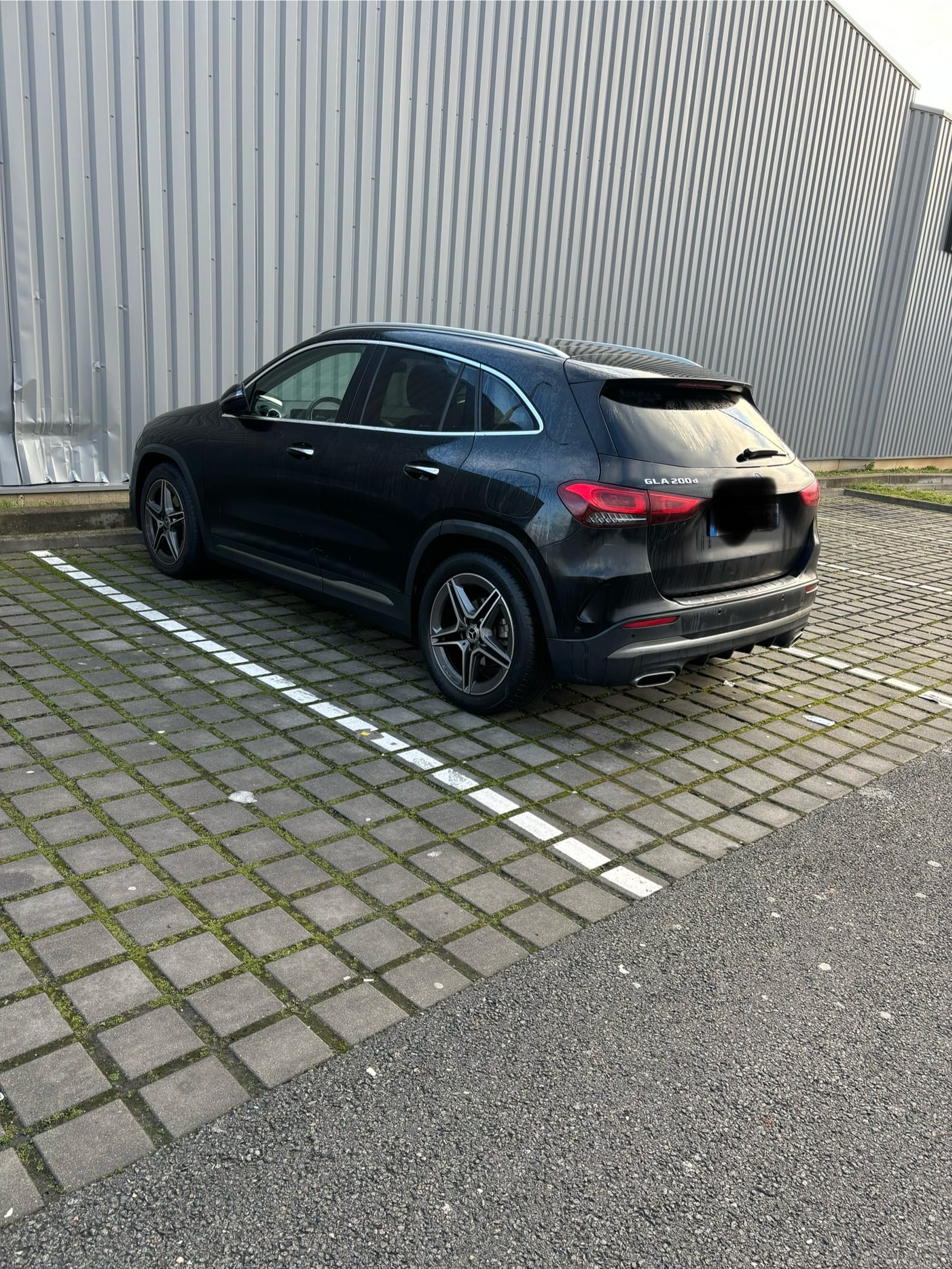 Mercedes-Benz Classe GLA  AMG Line Full options avec GPS