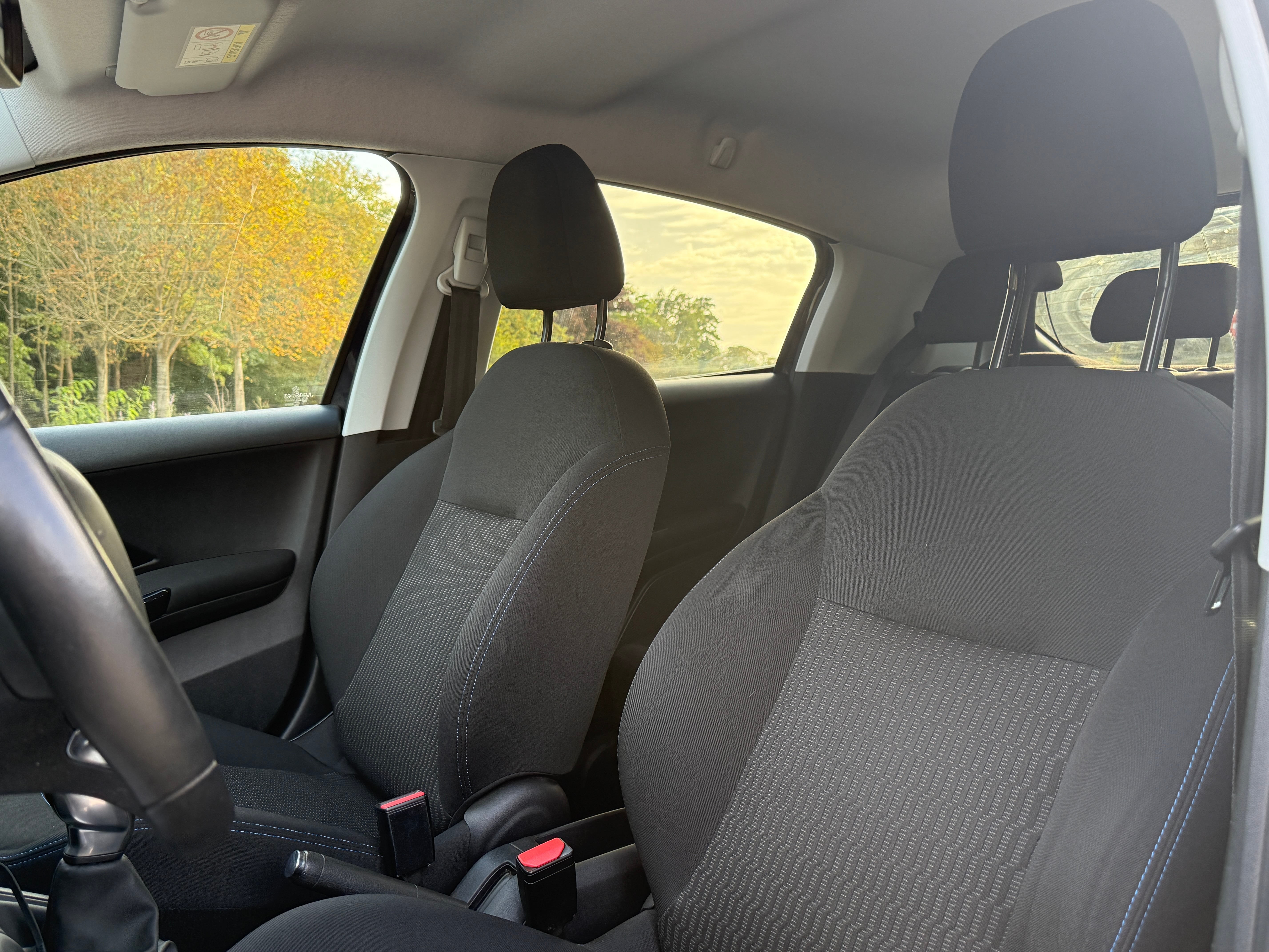 Peugeot 208 with Android Auto