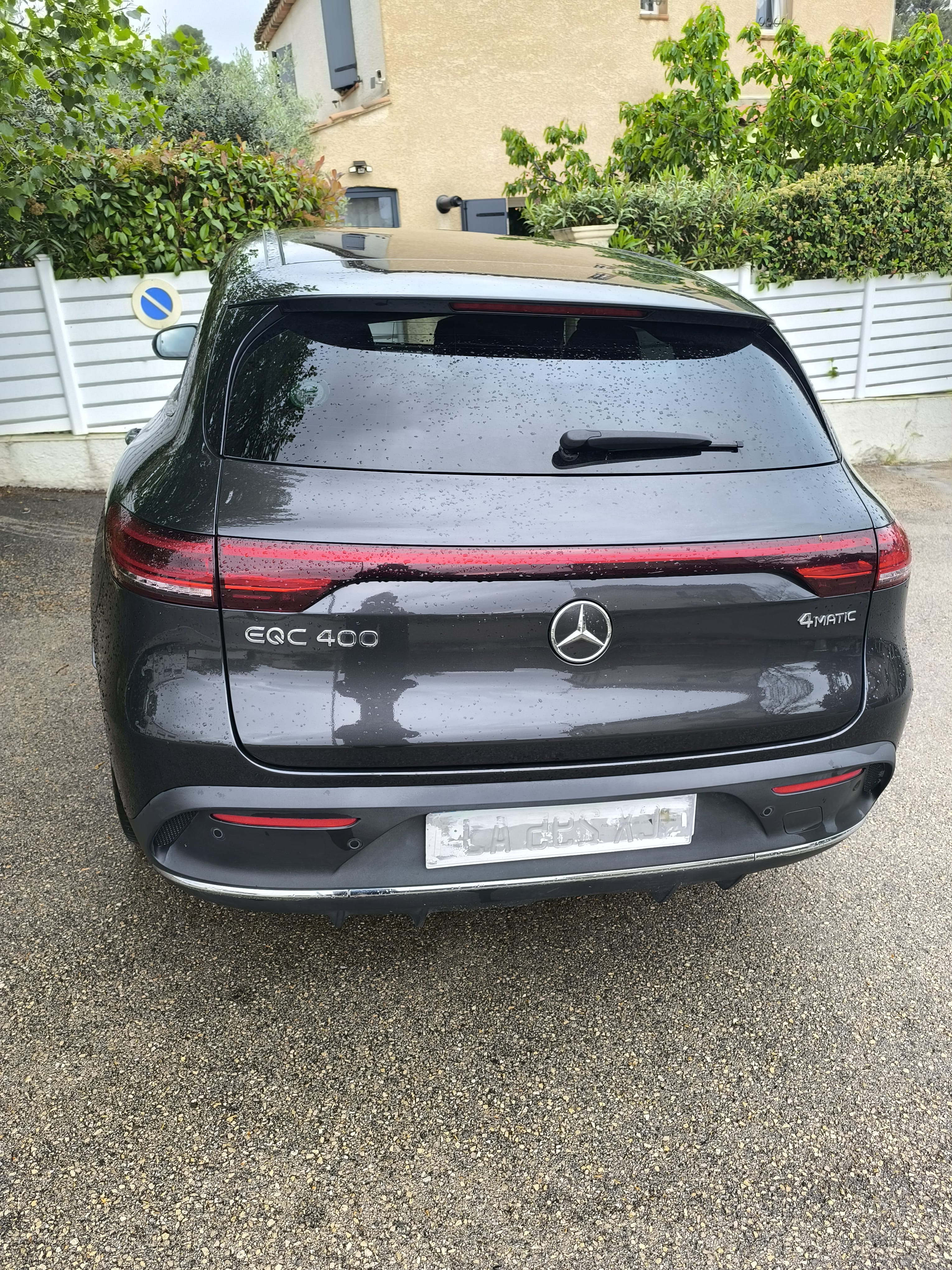 Mercedes-Benz EQC avec Climatisation