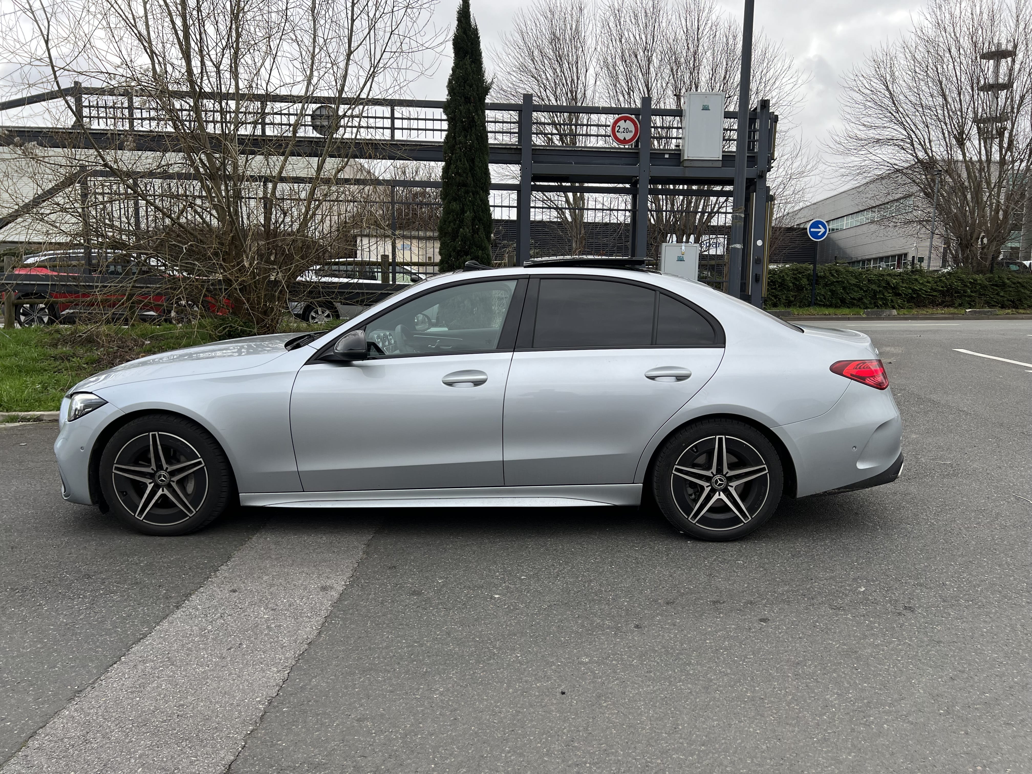 Mercedes-Benz Classe C avec Climatisation