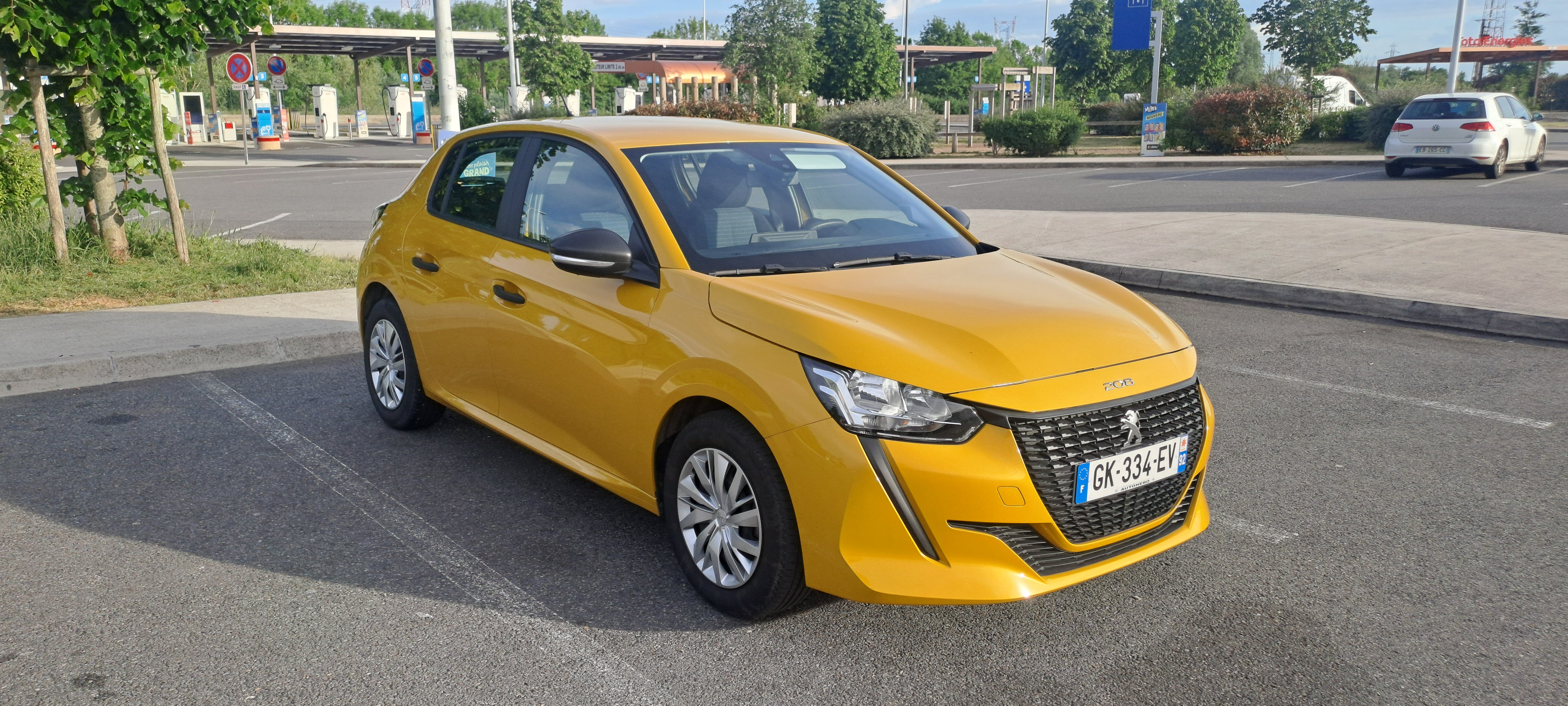 Peugeot 208, 2022, Essence 95