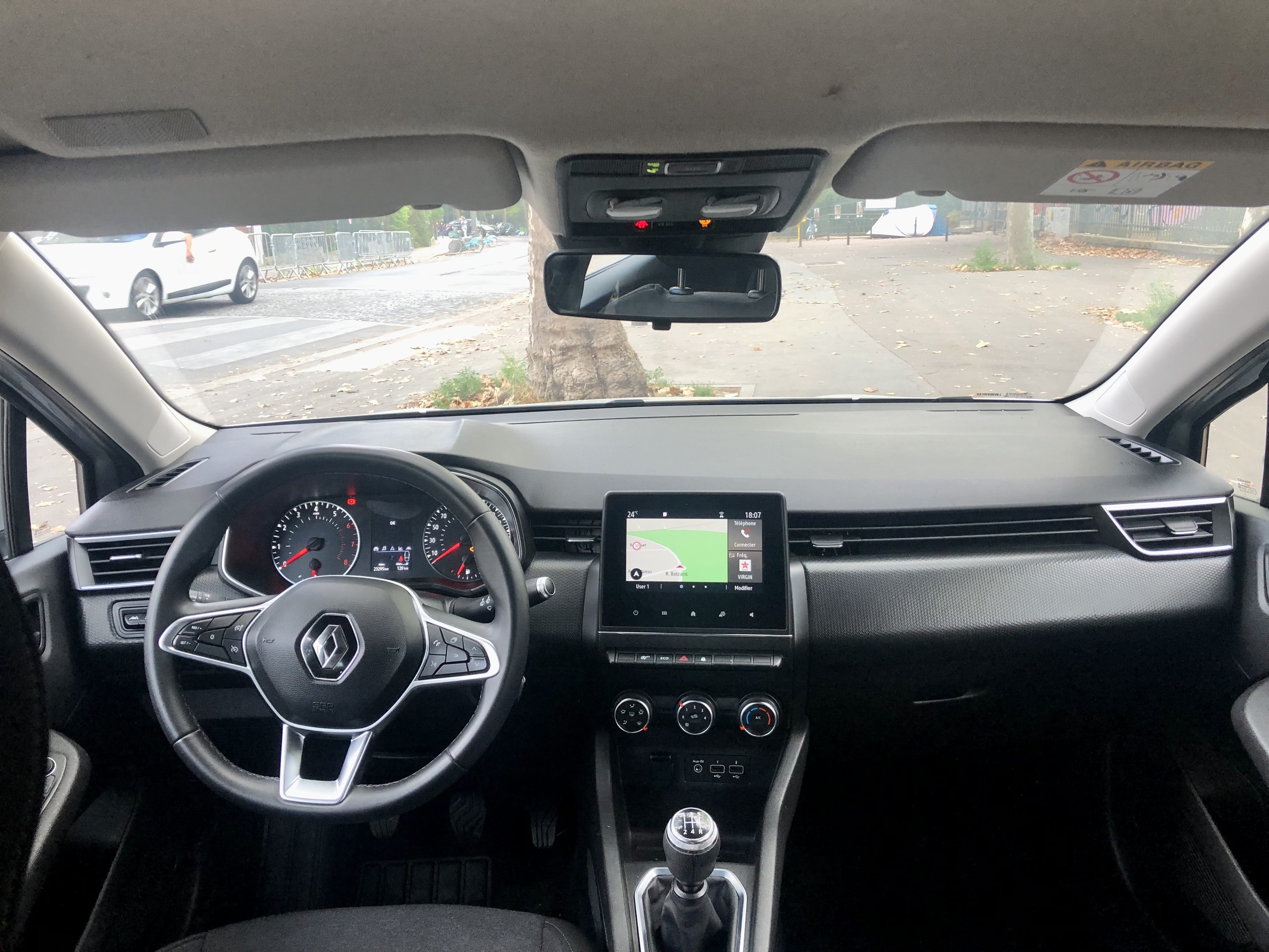 Renault Clio FS716 avec Entrée audio / iPod