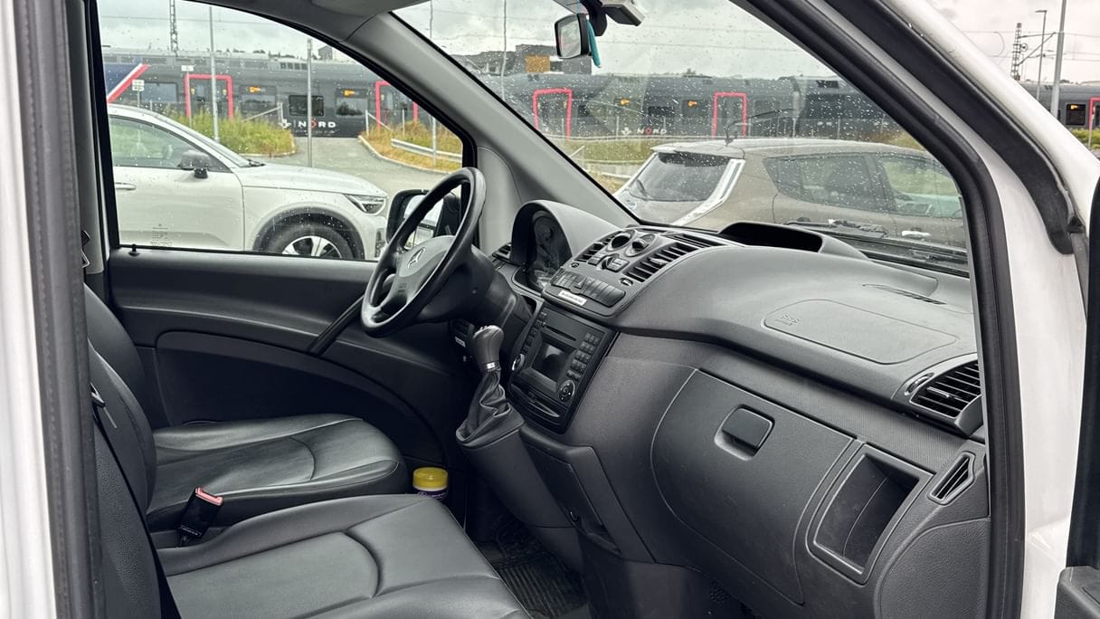 Mercedes-Benz Vito 4MATIC Varebil Nøkkelfri med Vinterdekk