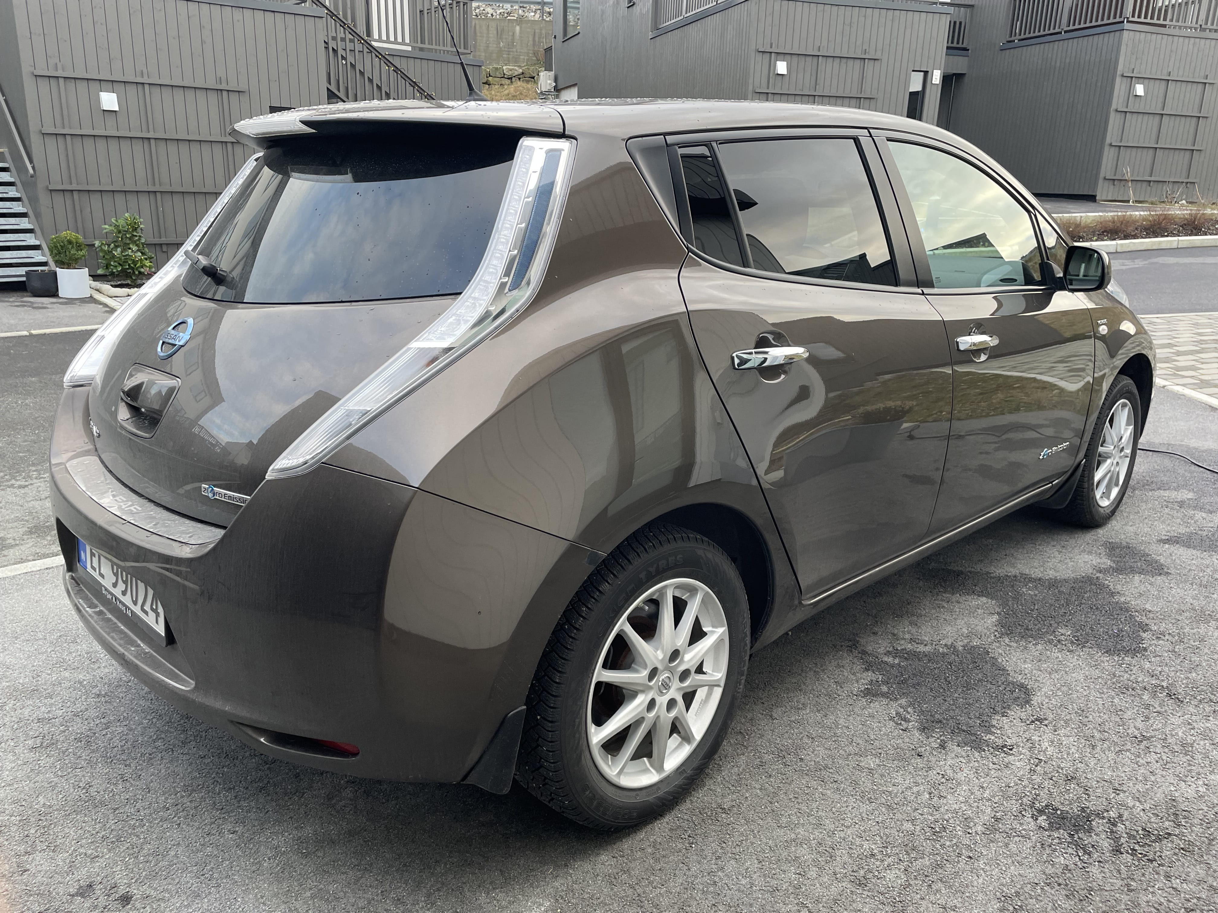 Nissan Leaf 30kWh med GPS