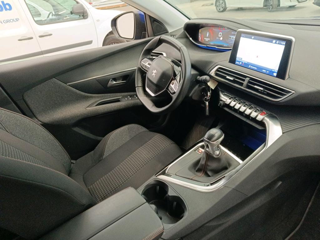 Peugeot 3008 avec GPS