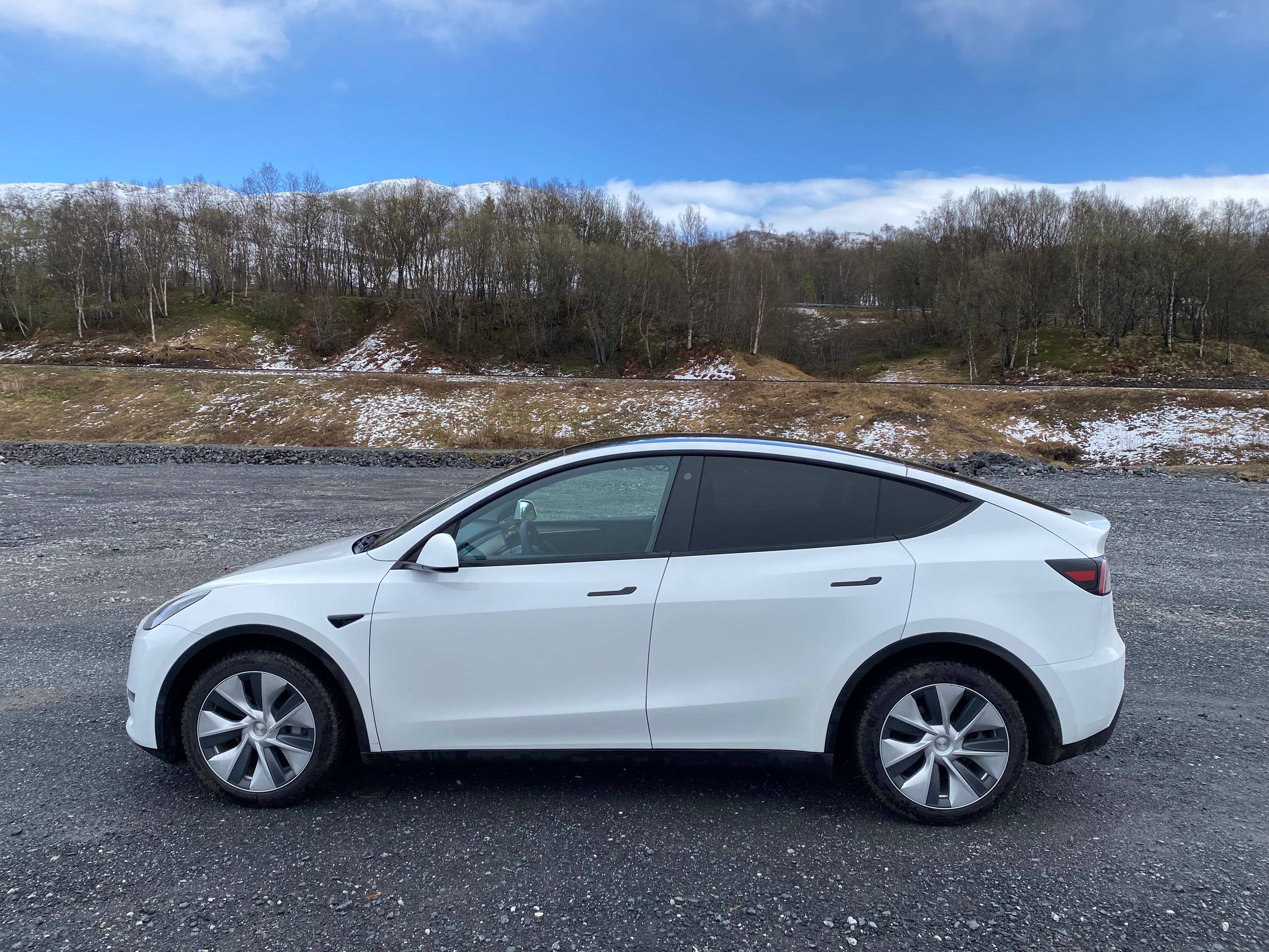 Tesla Model Y Long Range med Aircondition