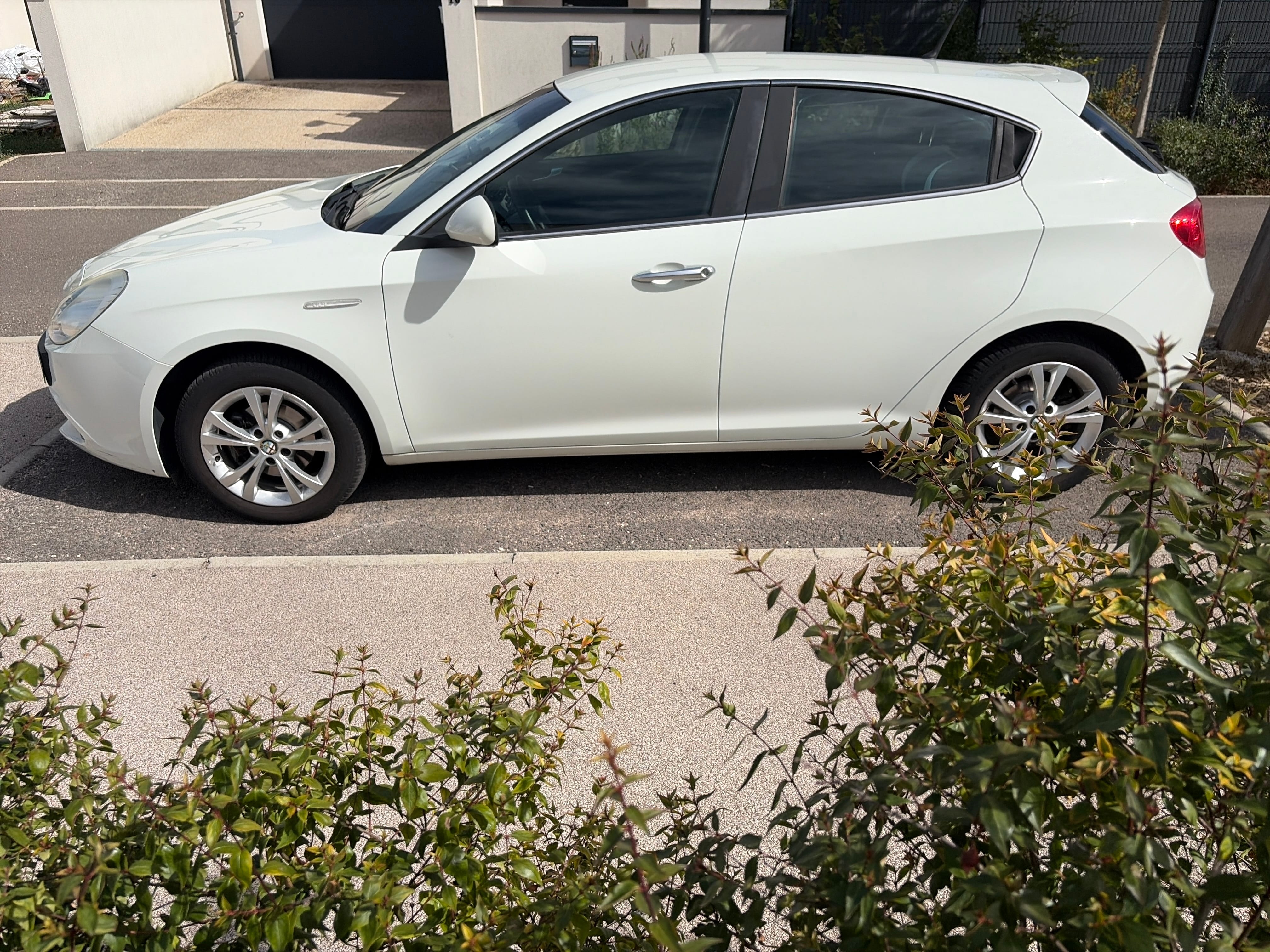 Alfa-Romeo Giulietta avec Climatisation