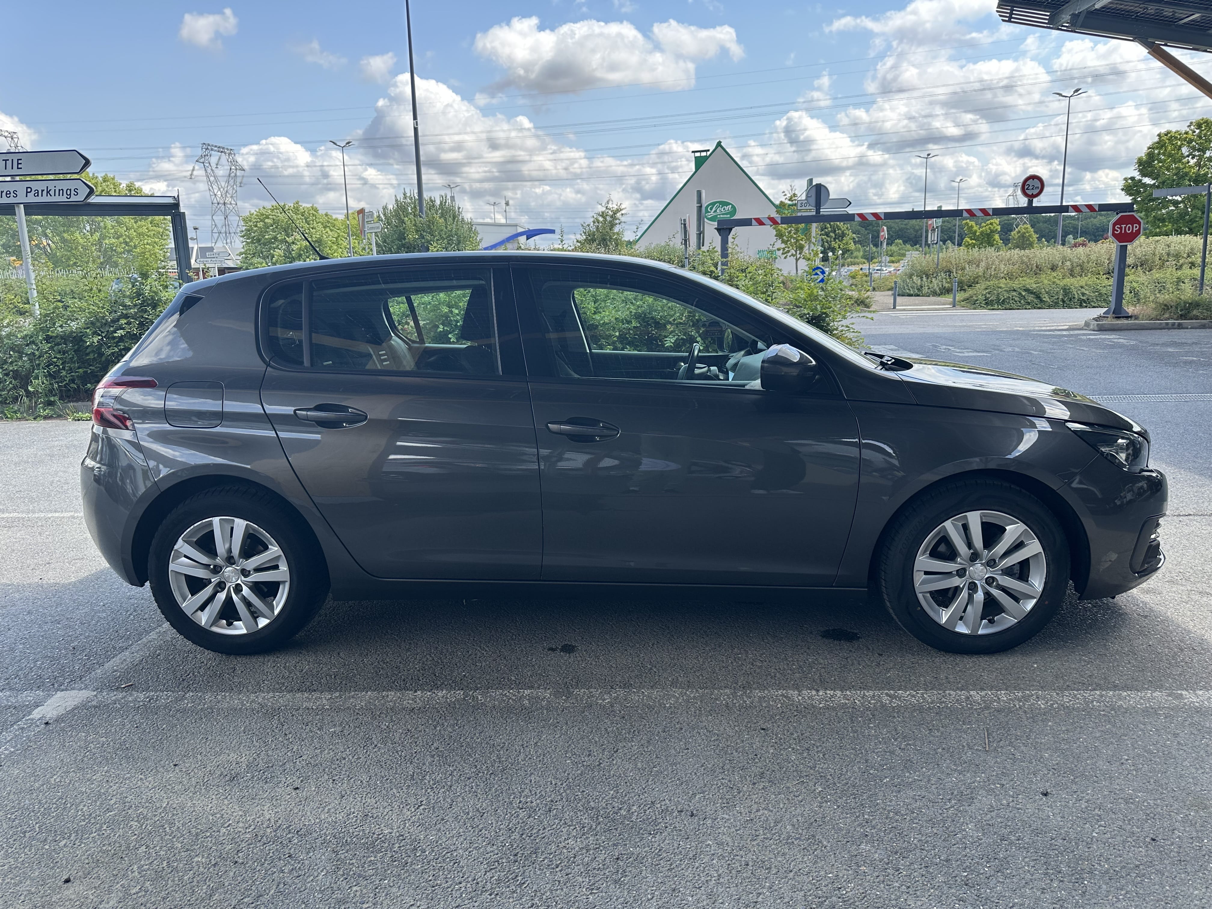 Peugeot 308 avec Climatisation