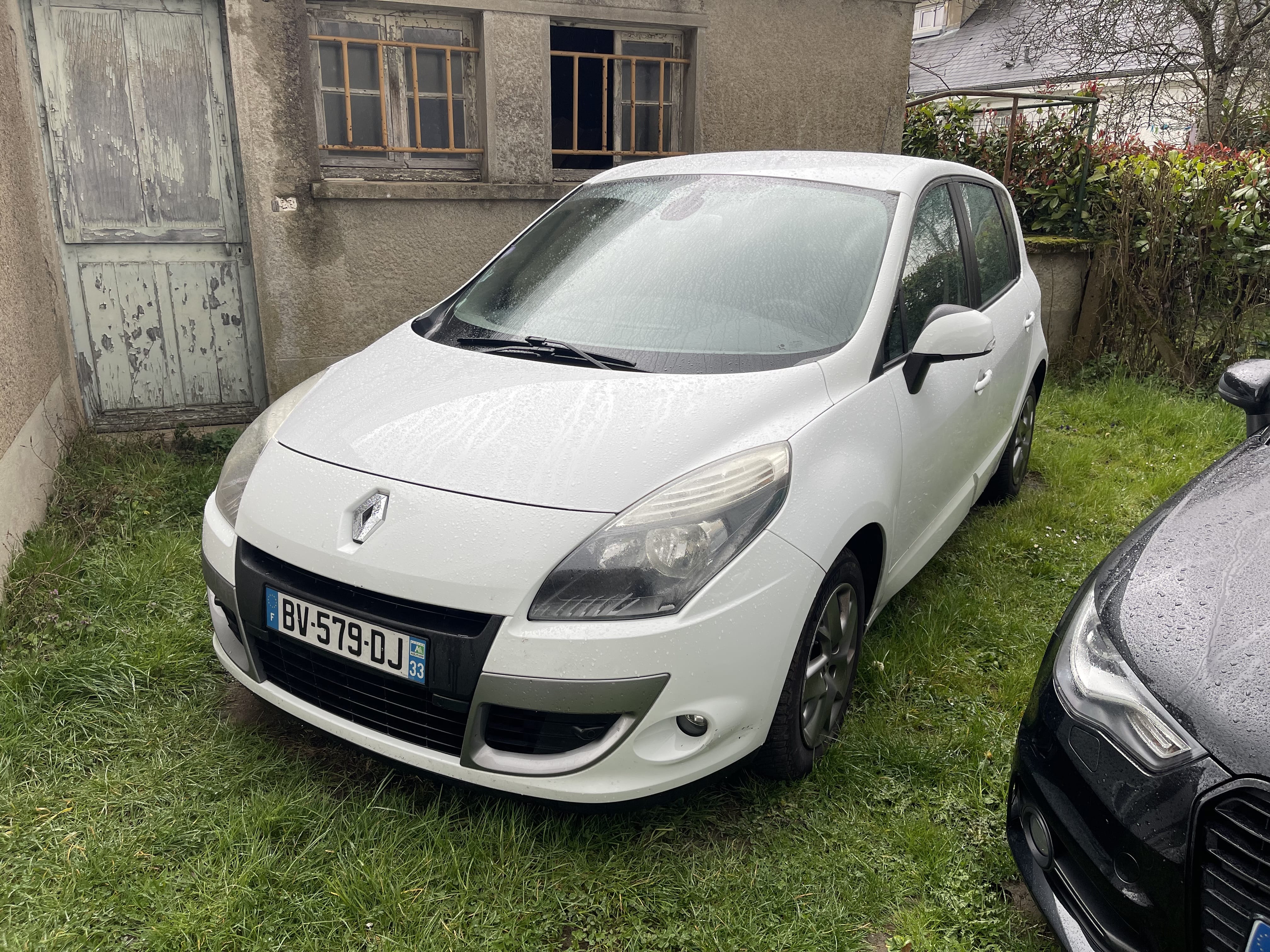 Renault Scenic, 2011, Essence 95