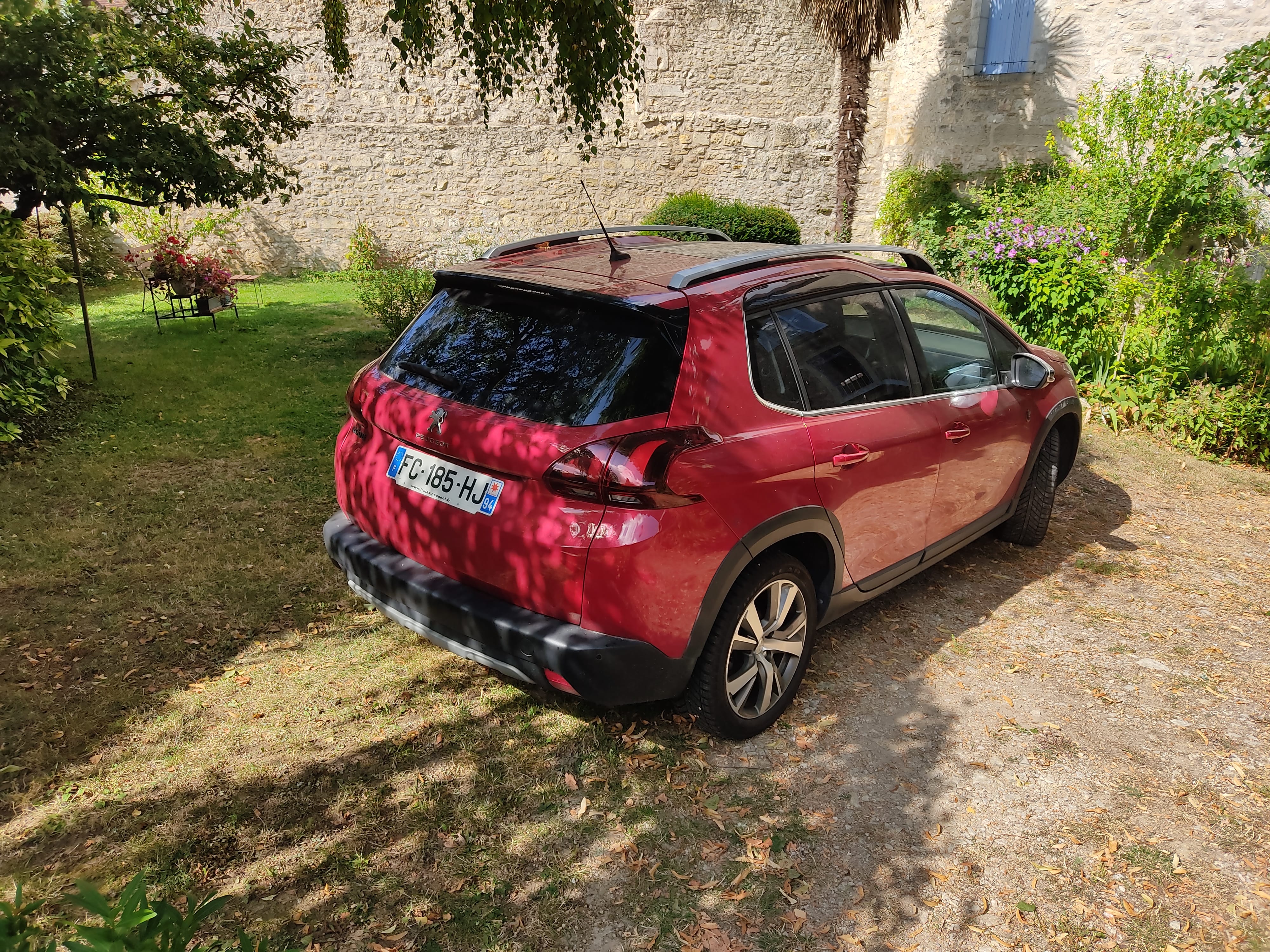 Peugeot 2008 avec GPS