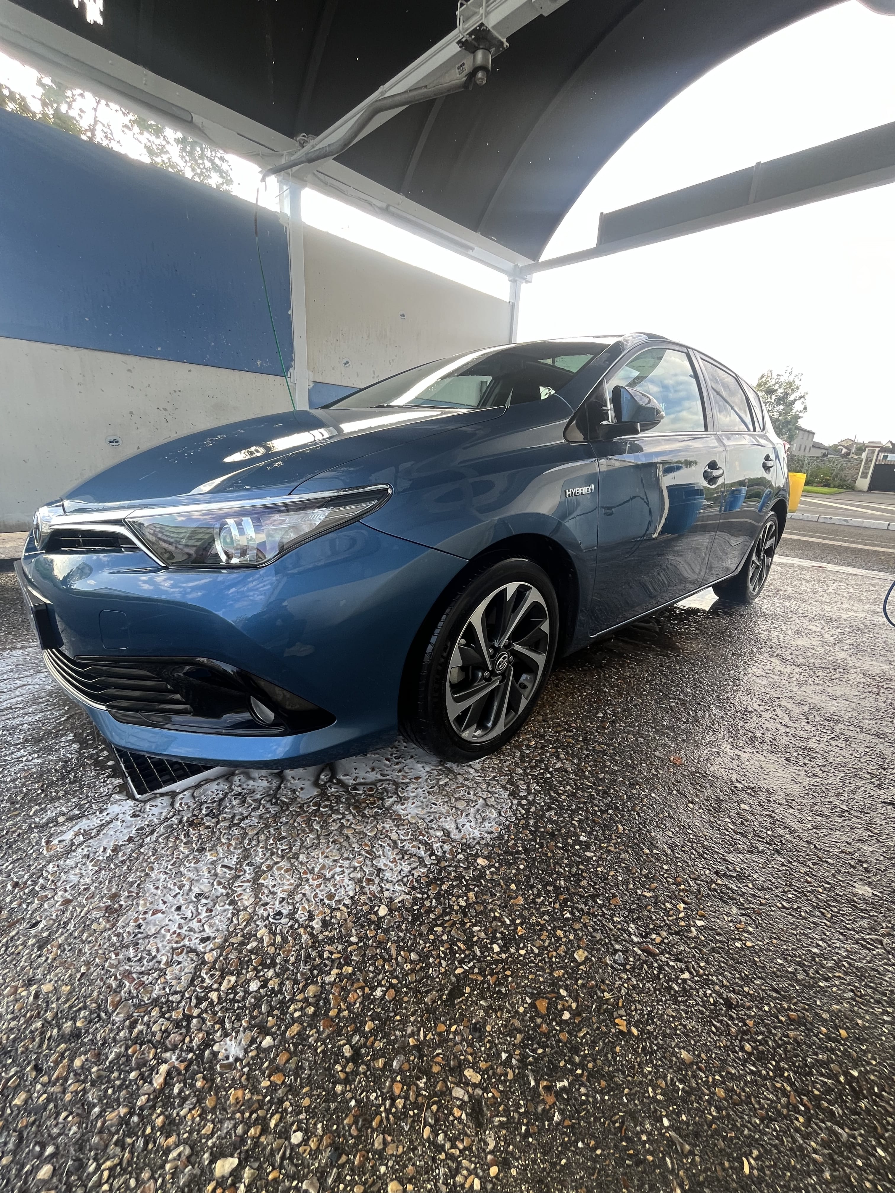 Toyota Auris Hybrid avec Climatisation