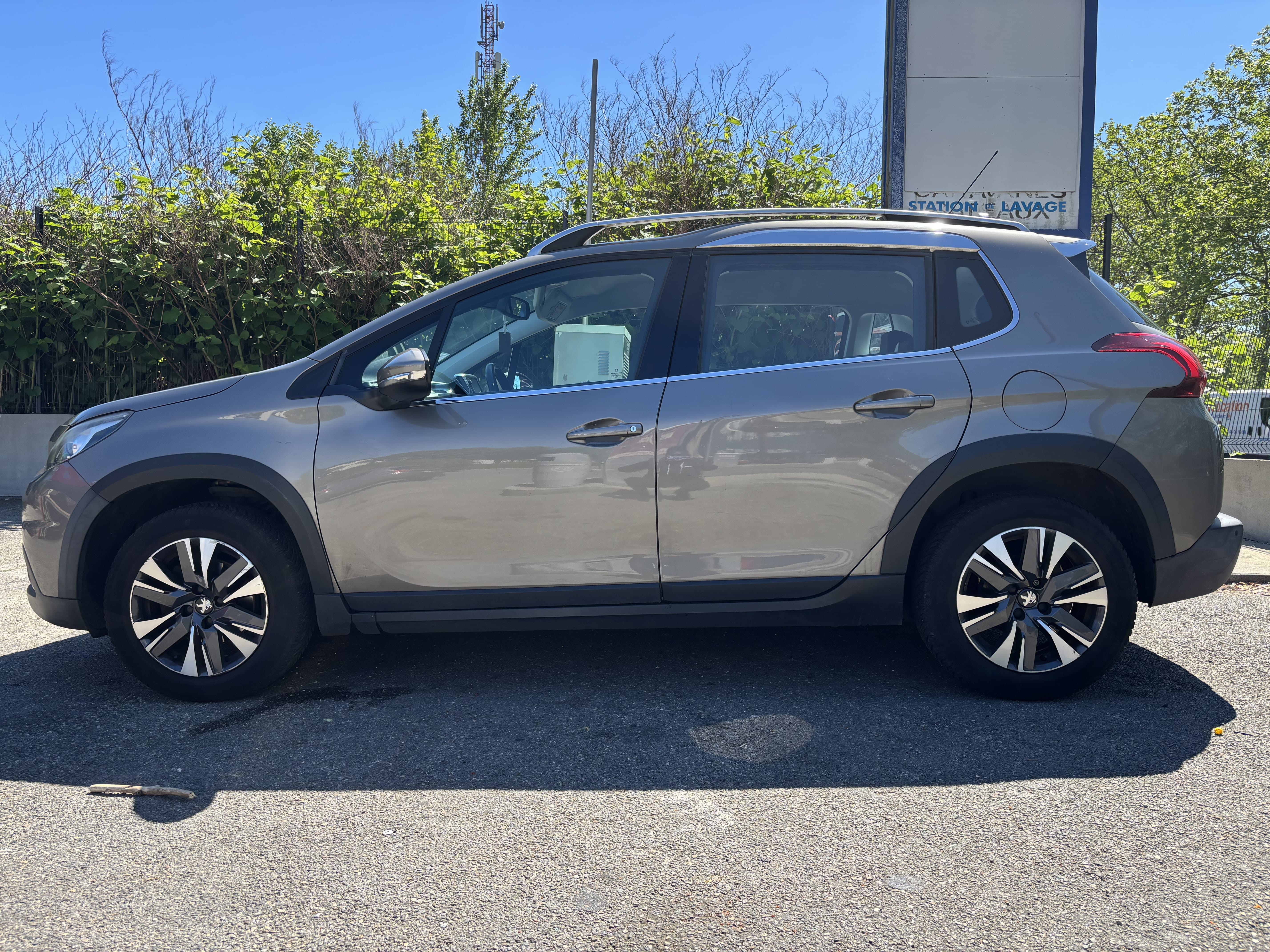 Peugeot 2008 avec Climatisation