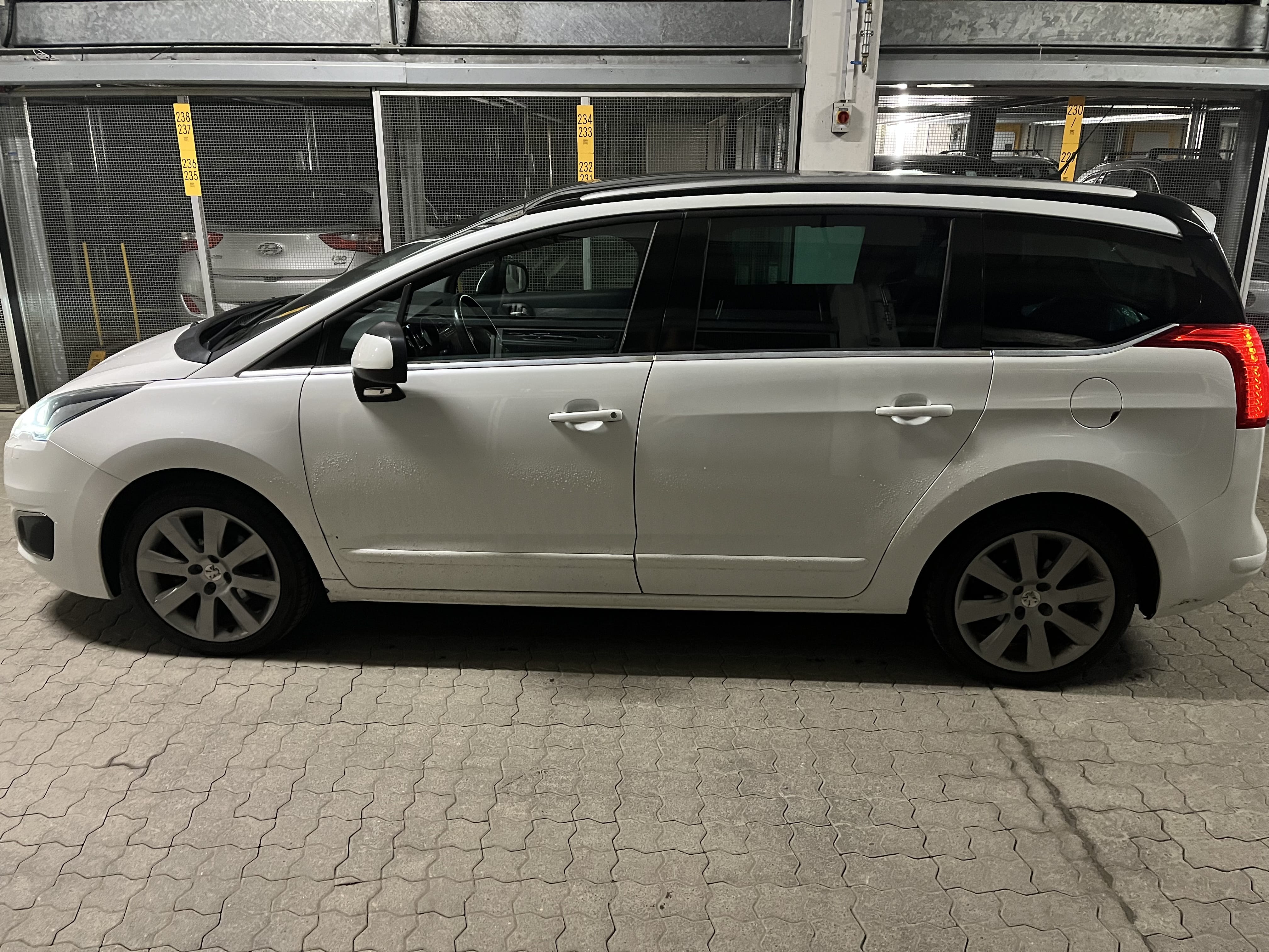 Peugeot 5008 mit Klimaanlage