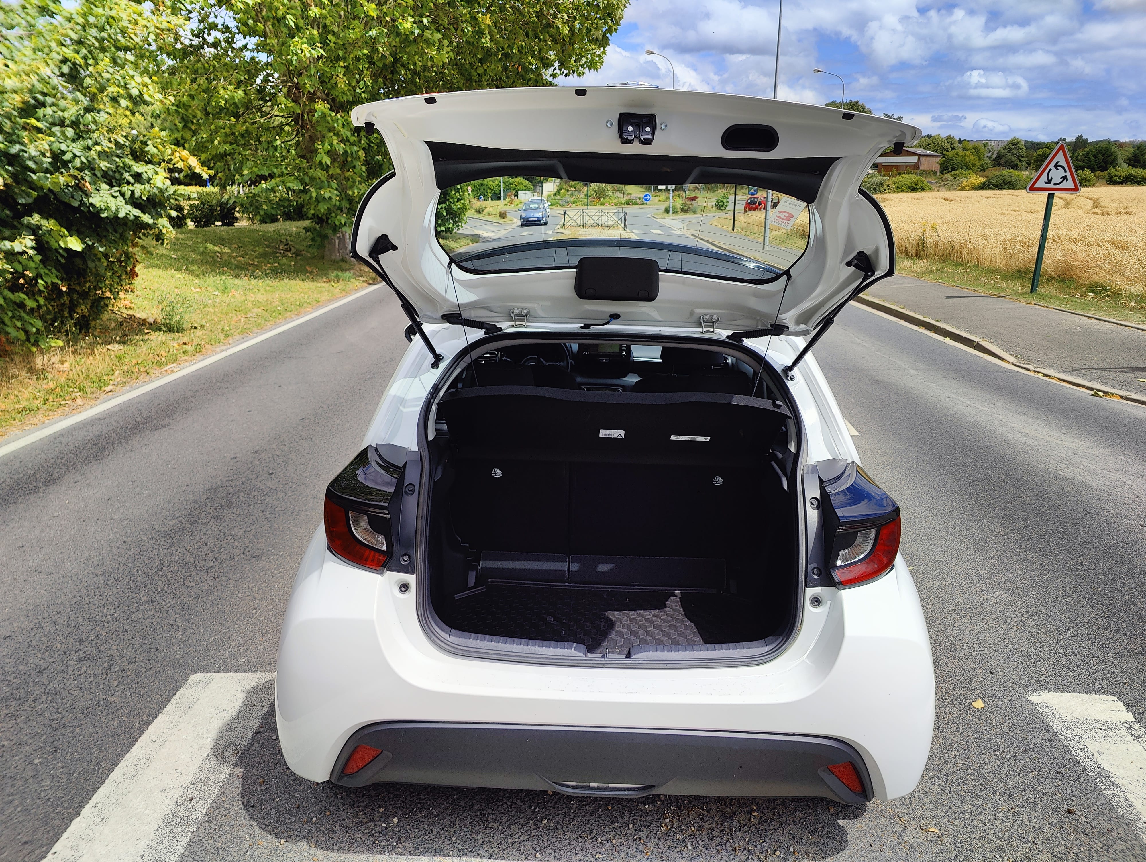 Toyota Yaris Hybride avec Entrée audio / iPod