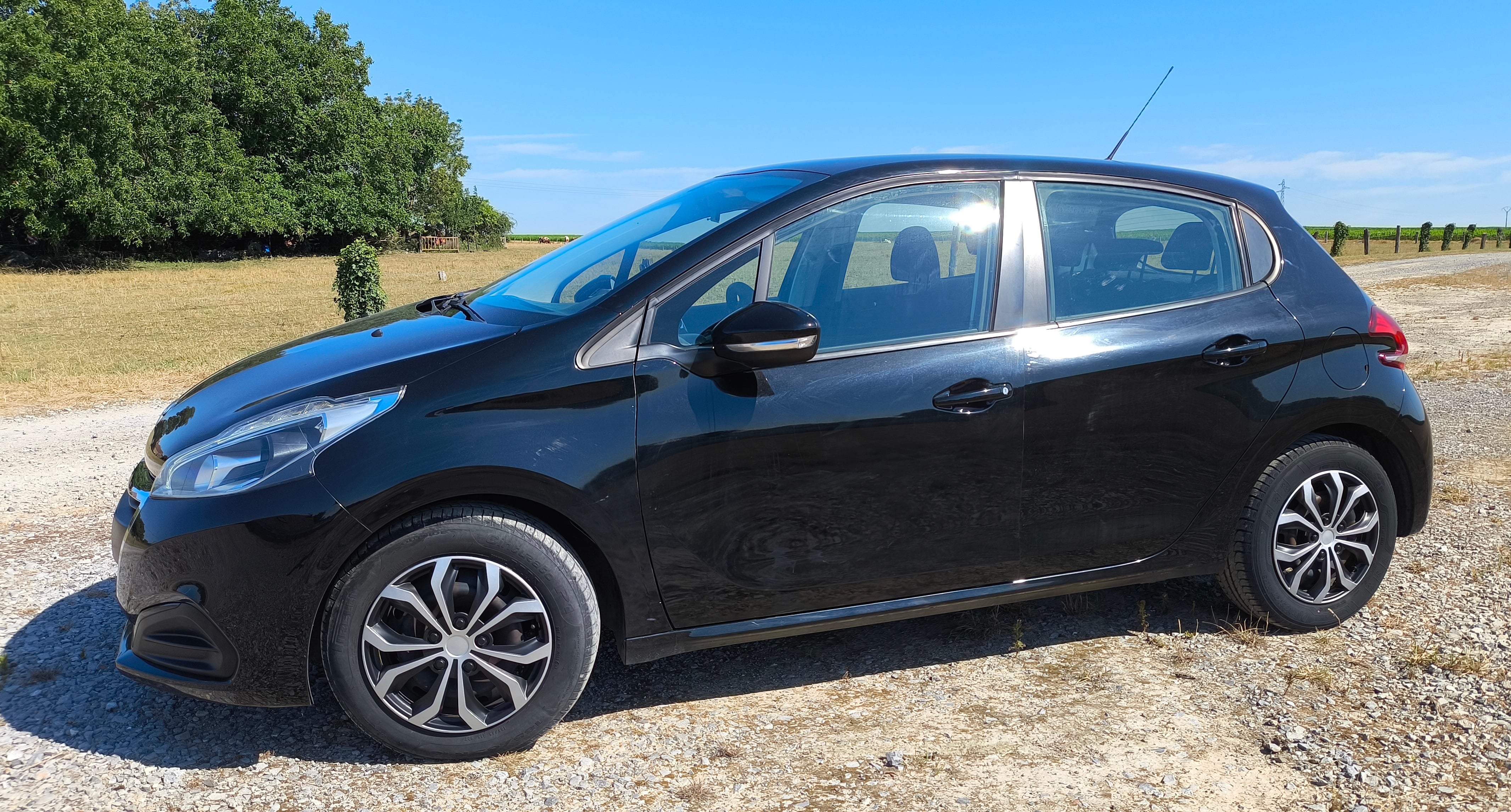 Peugeot 208 avec Climatisation