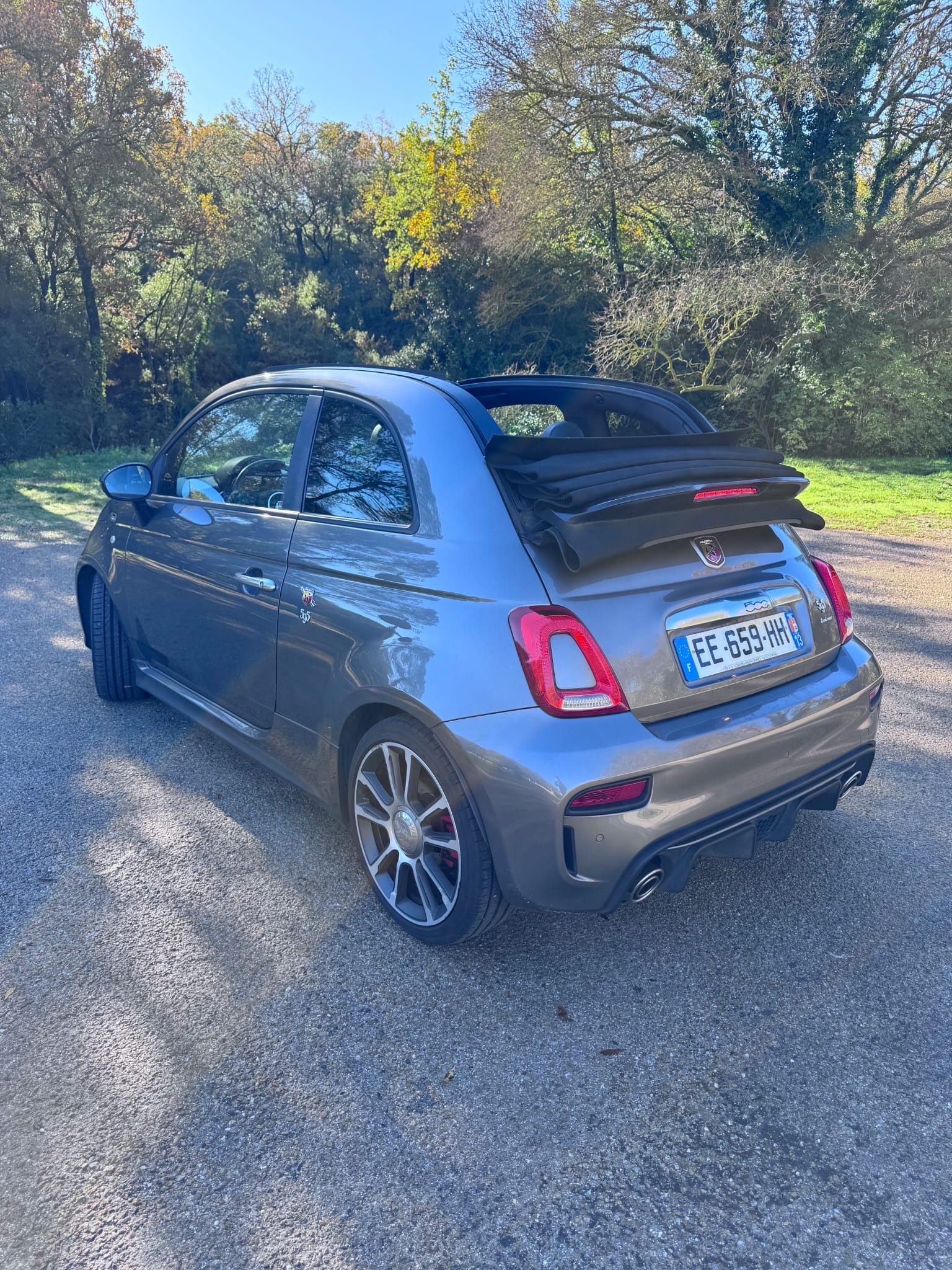 Fiat 500 C Abarth mit Kindersitz