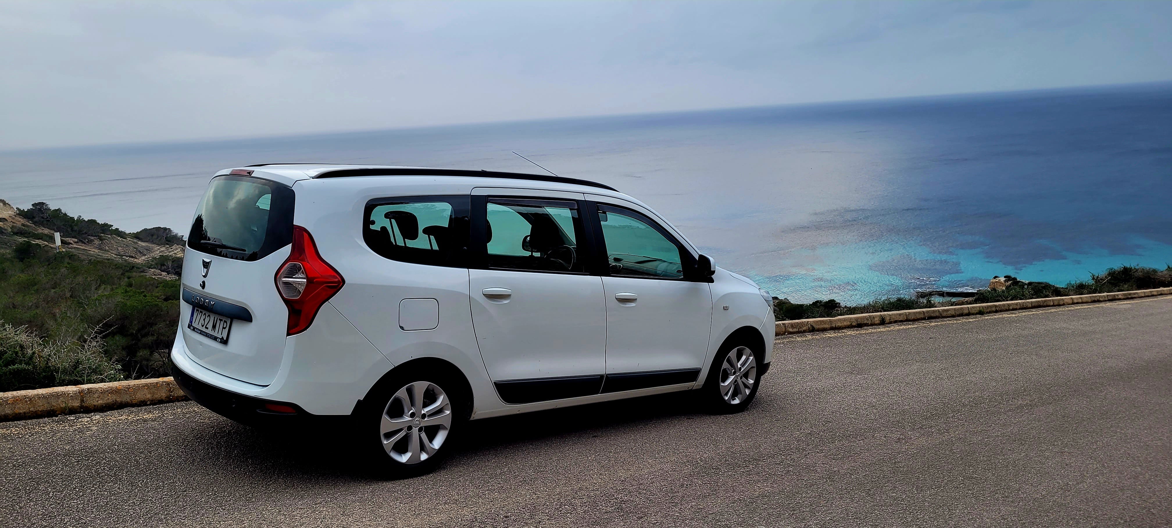 Dacia Lodgy 1.2 tce con Aire acondicionado