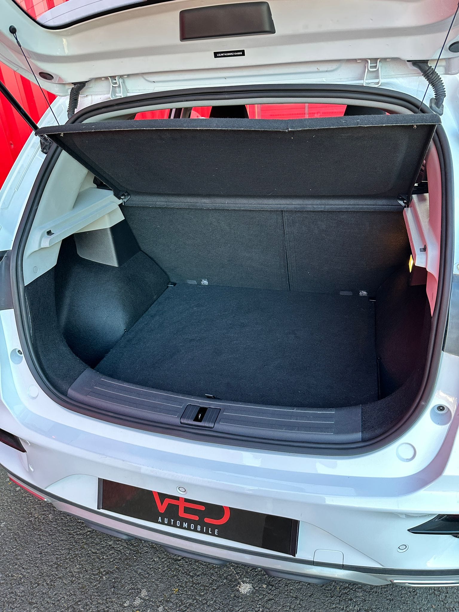 MG ZS avec Pneus neige