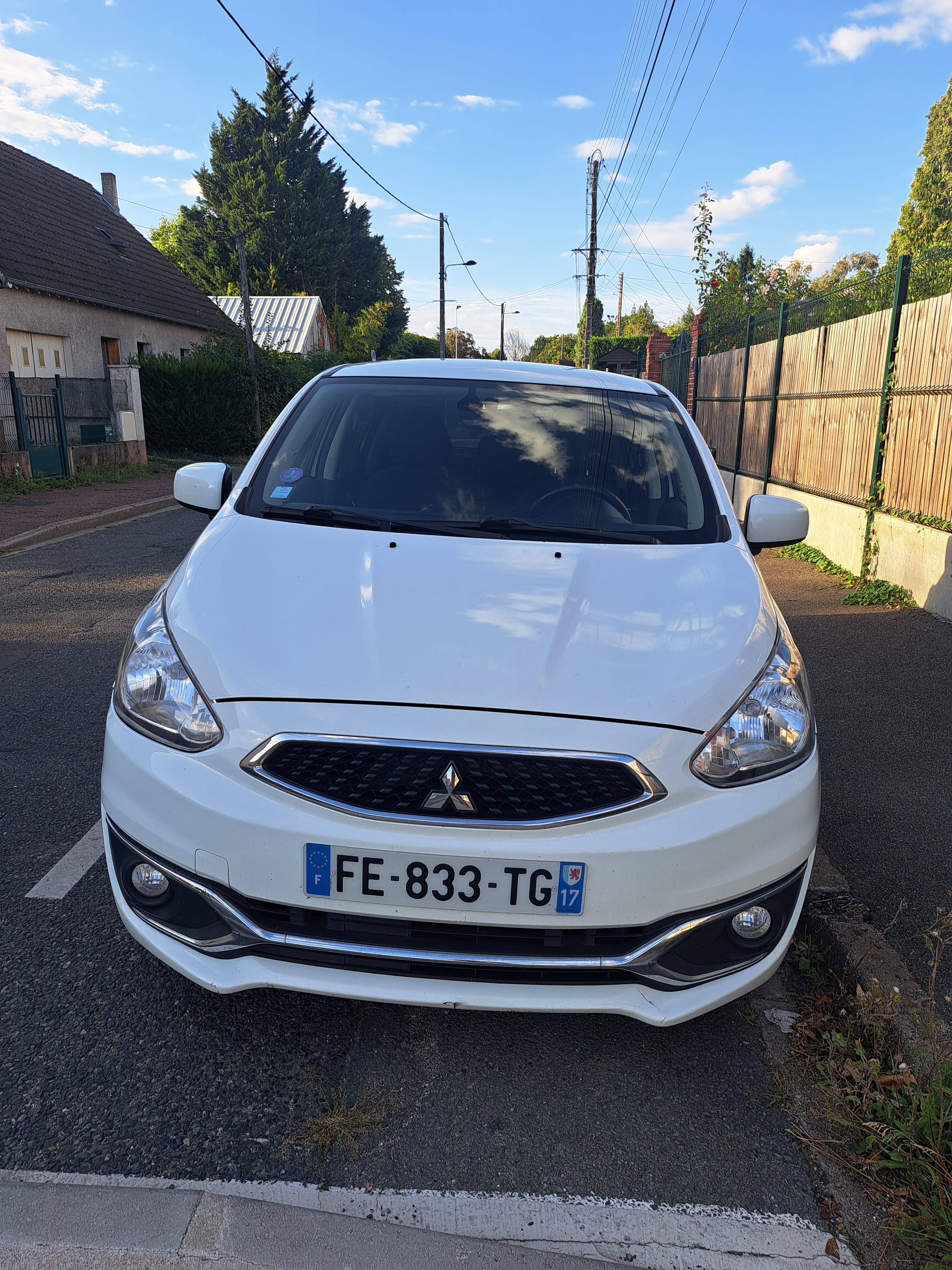 Mitsubishi Space Star 1,2 avec Apple CarPlay