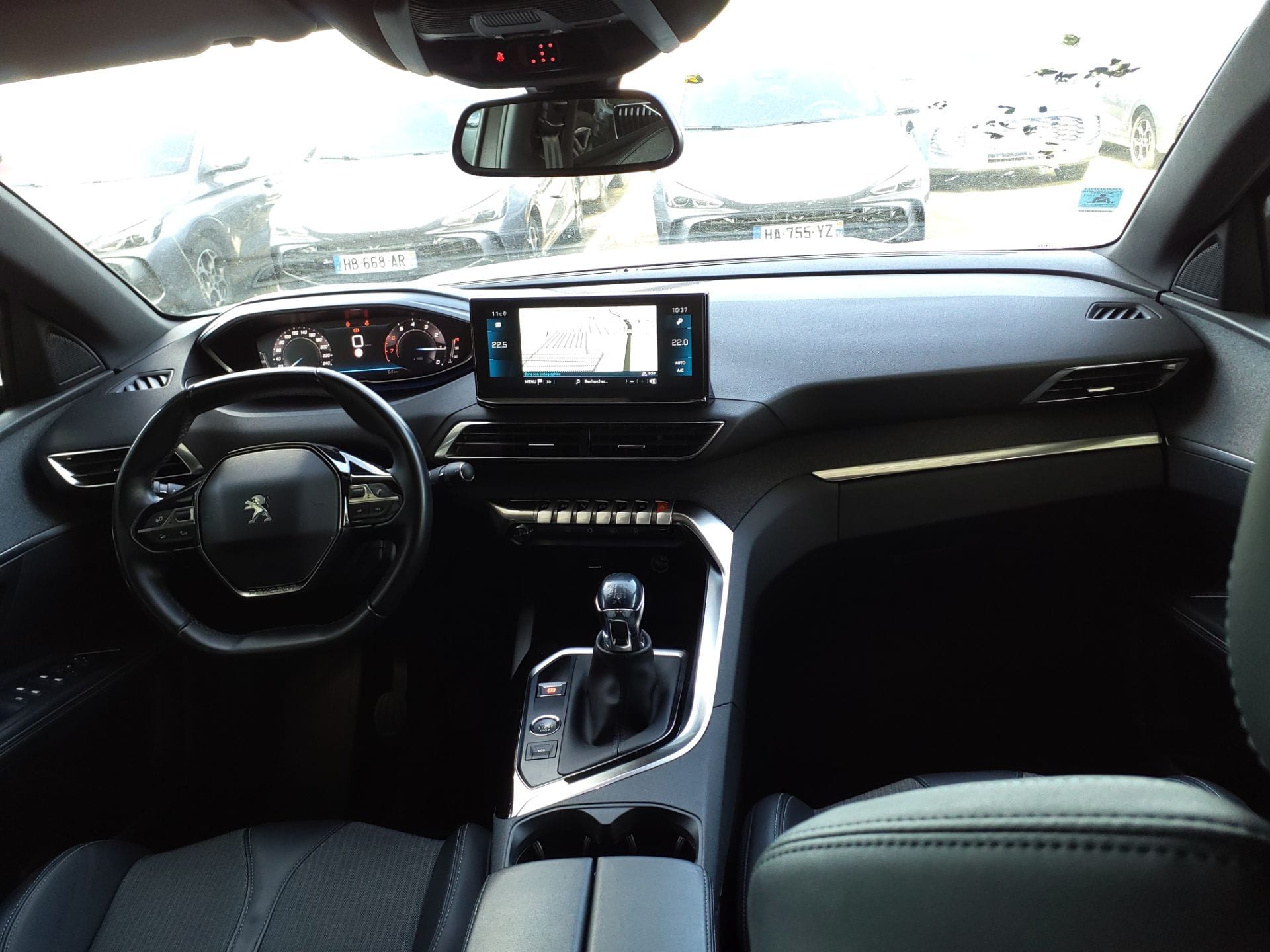 Peugeot 5008 Allure 7 places avec GPS
