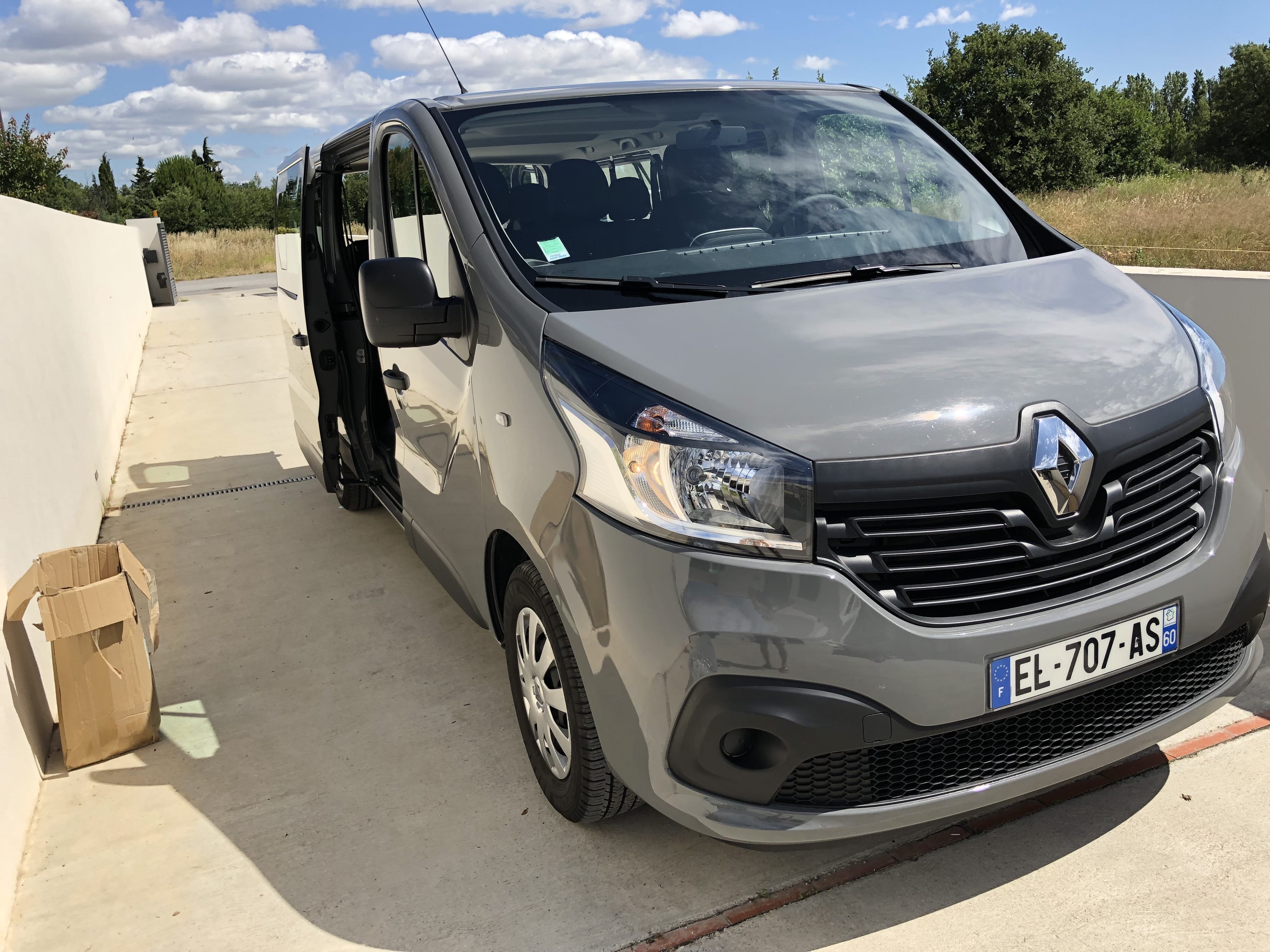 Renault Trafic Passenger 9 places rallongé 125 chevaux avec Entrée audio / iPod