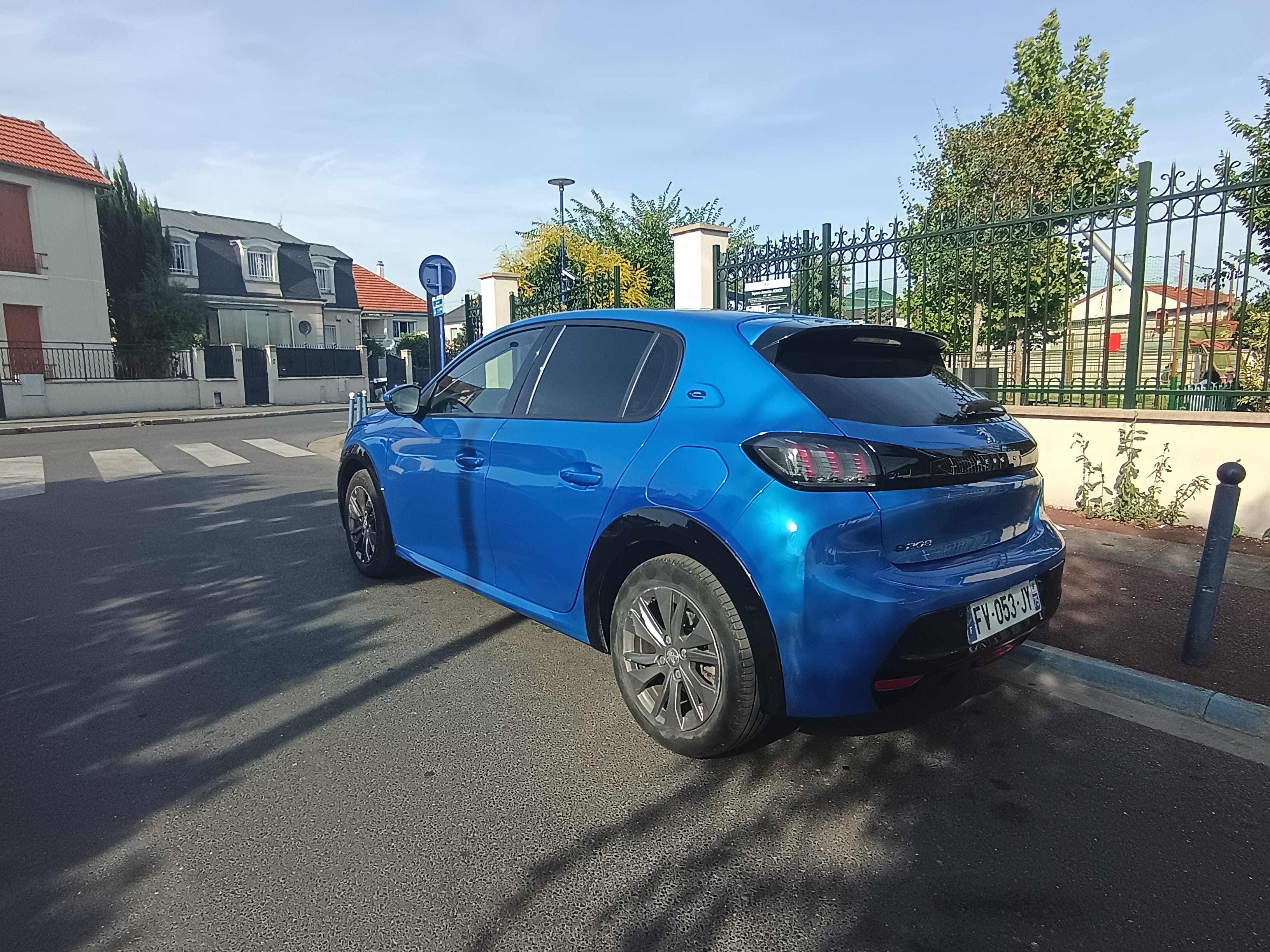 Peugeot e-208 Allure avec Caméra de recul