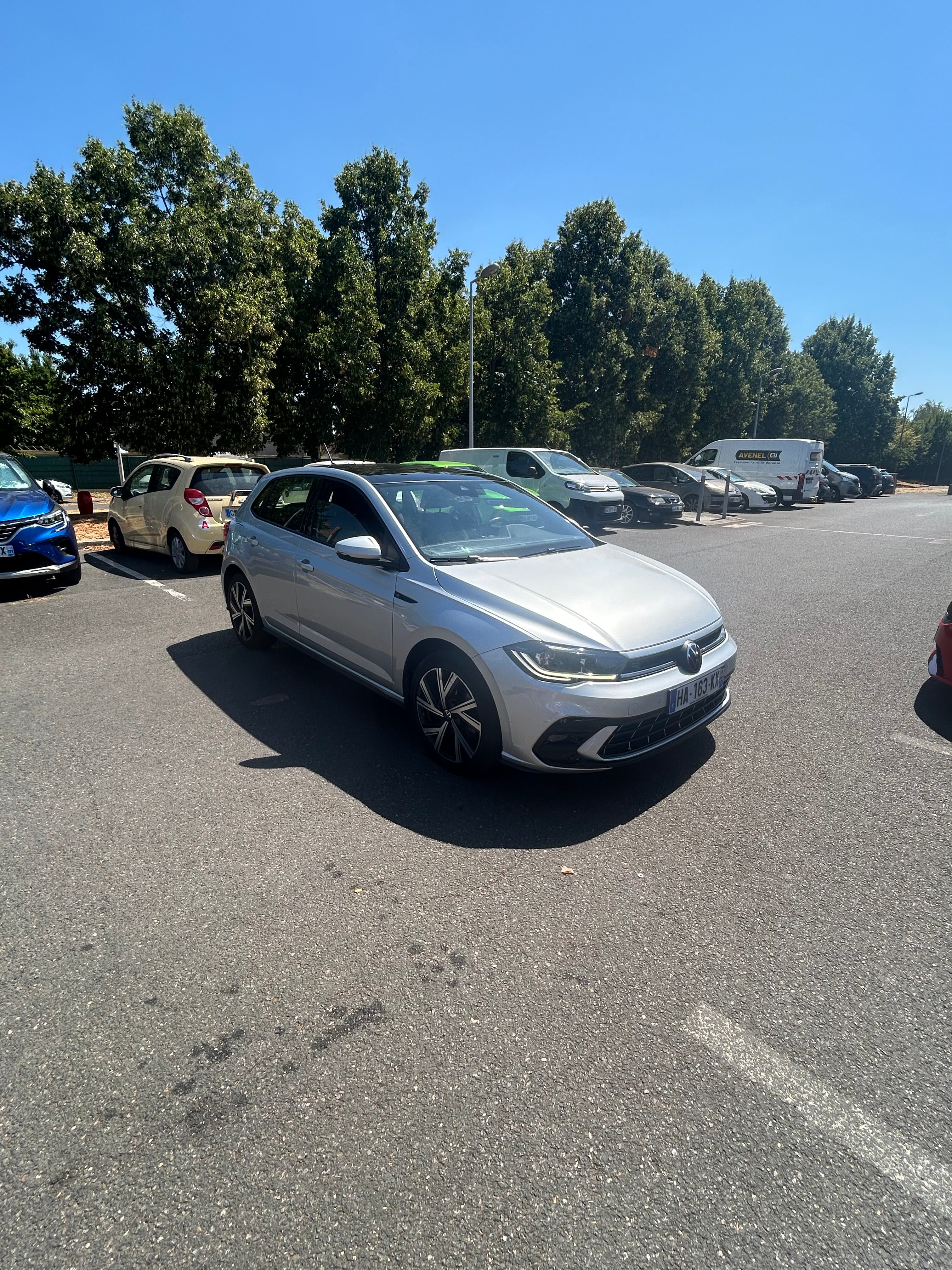Volkswagen Polo, 2024, Essence 95, automatique