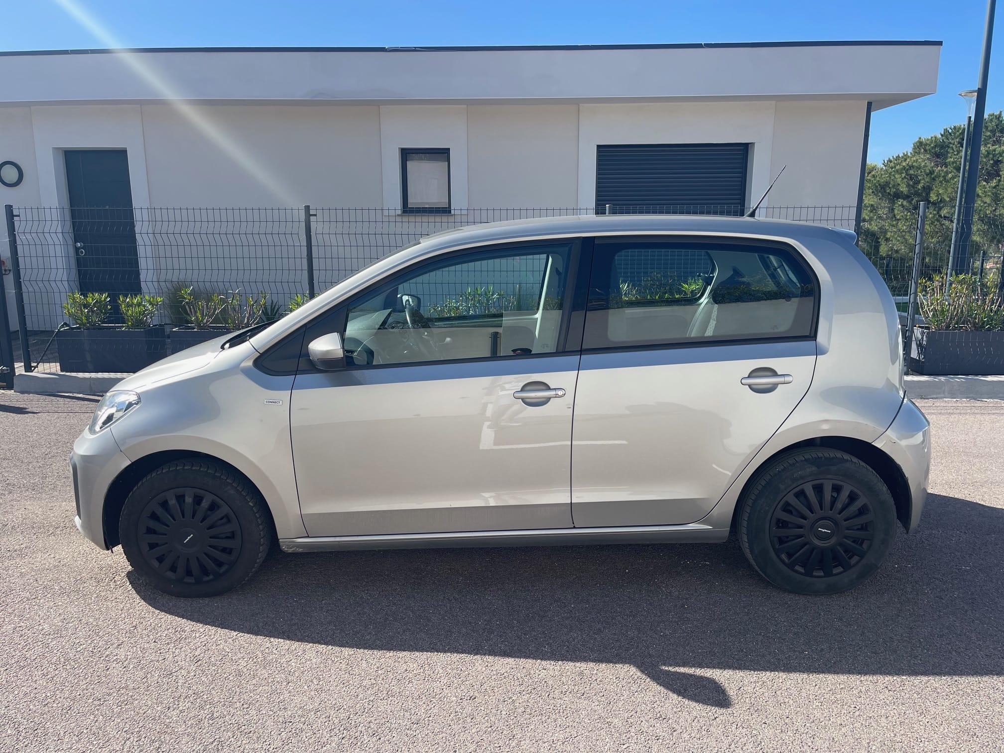 Volkswagen Up! 75ch avec Climatisation