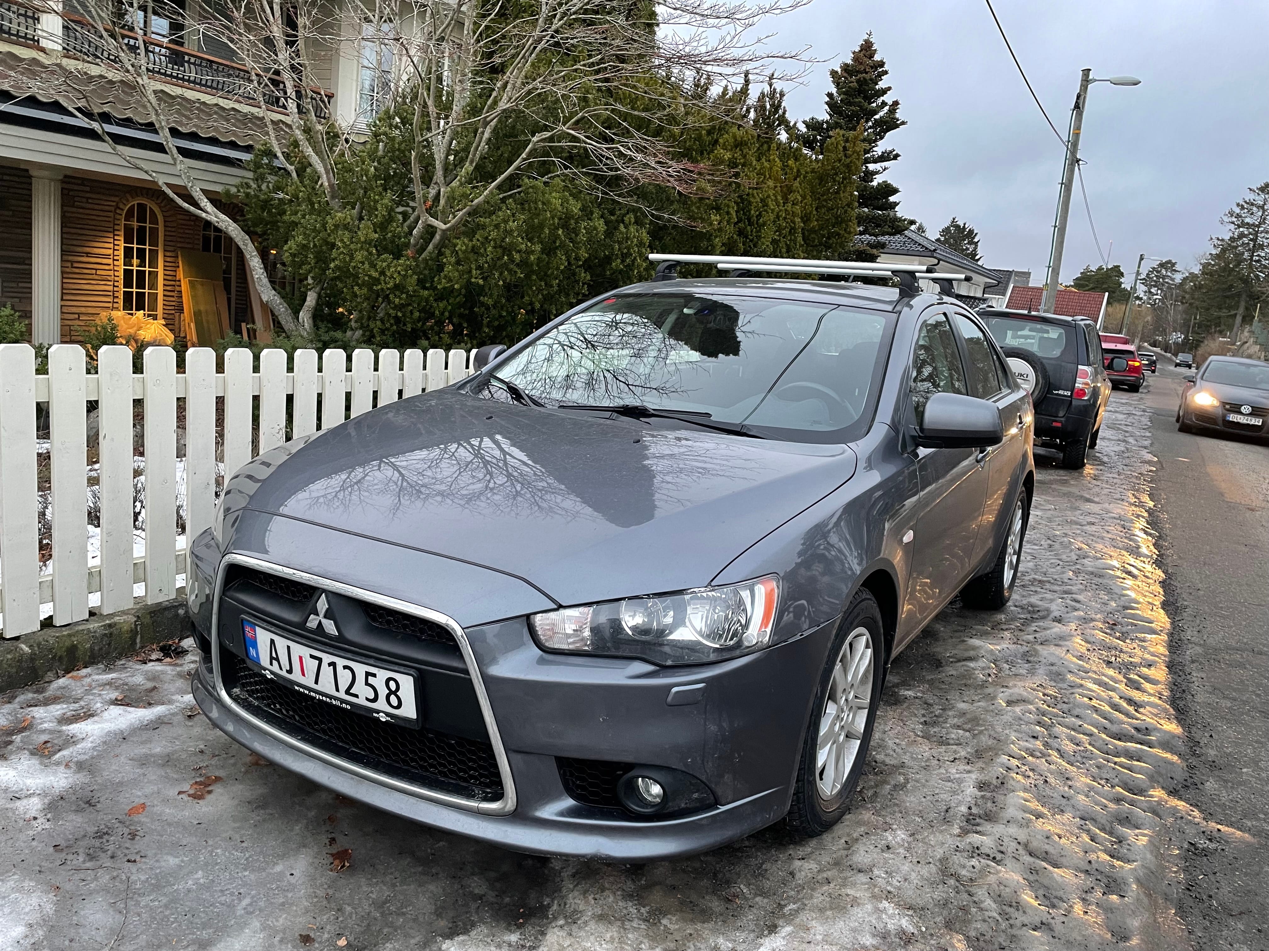 Mitsubishi Lancer, 2010, Blyfri 95