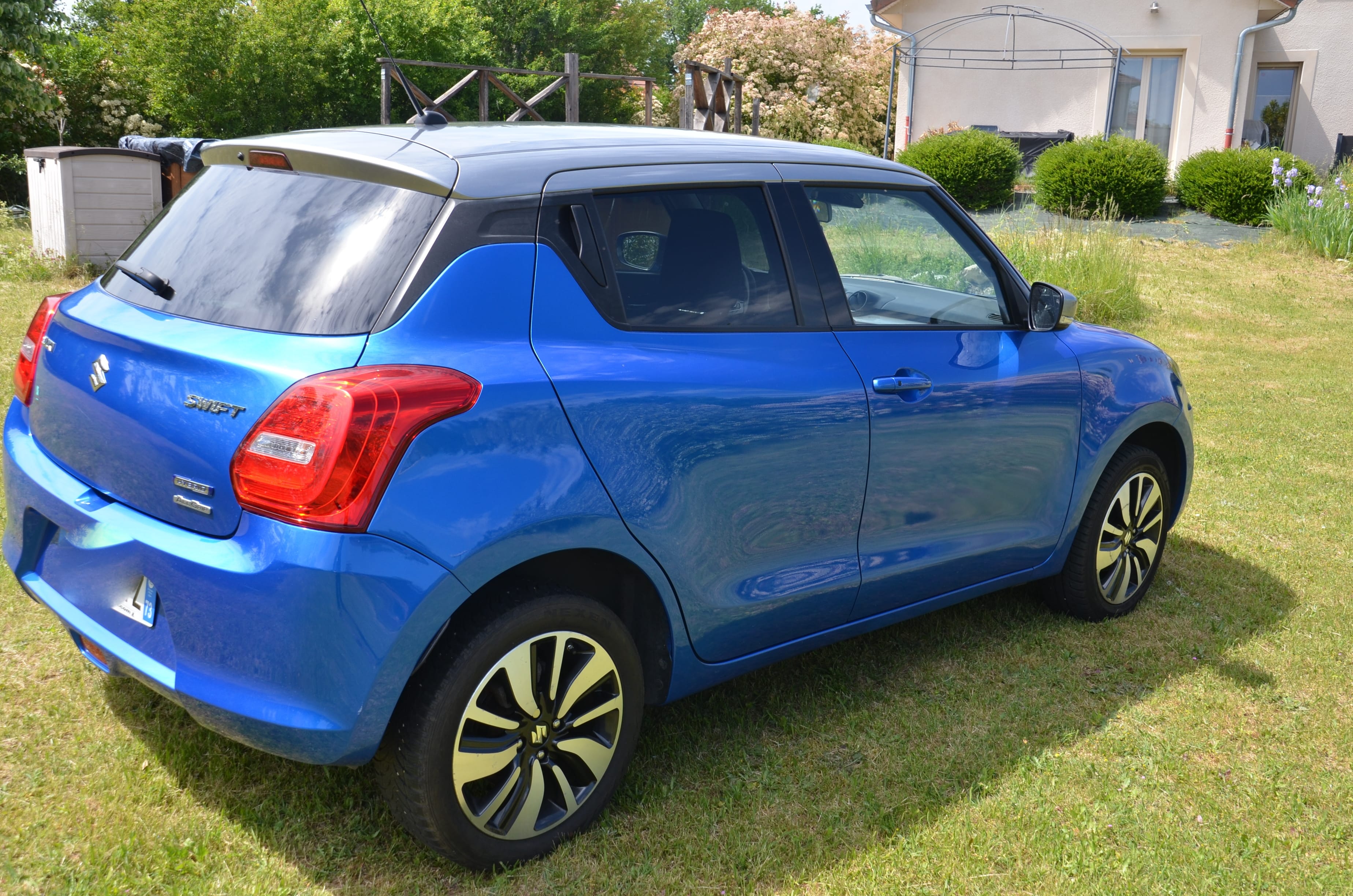Suzuki Swift avec Caméra de recul