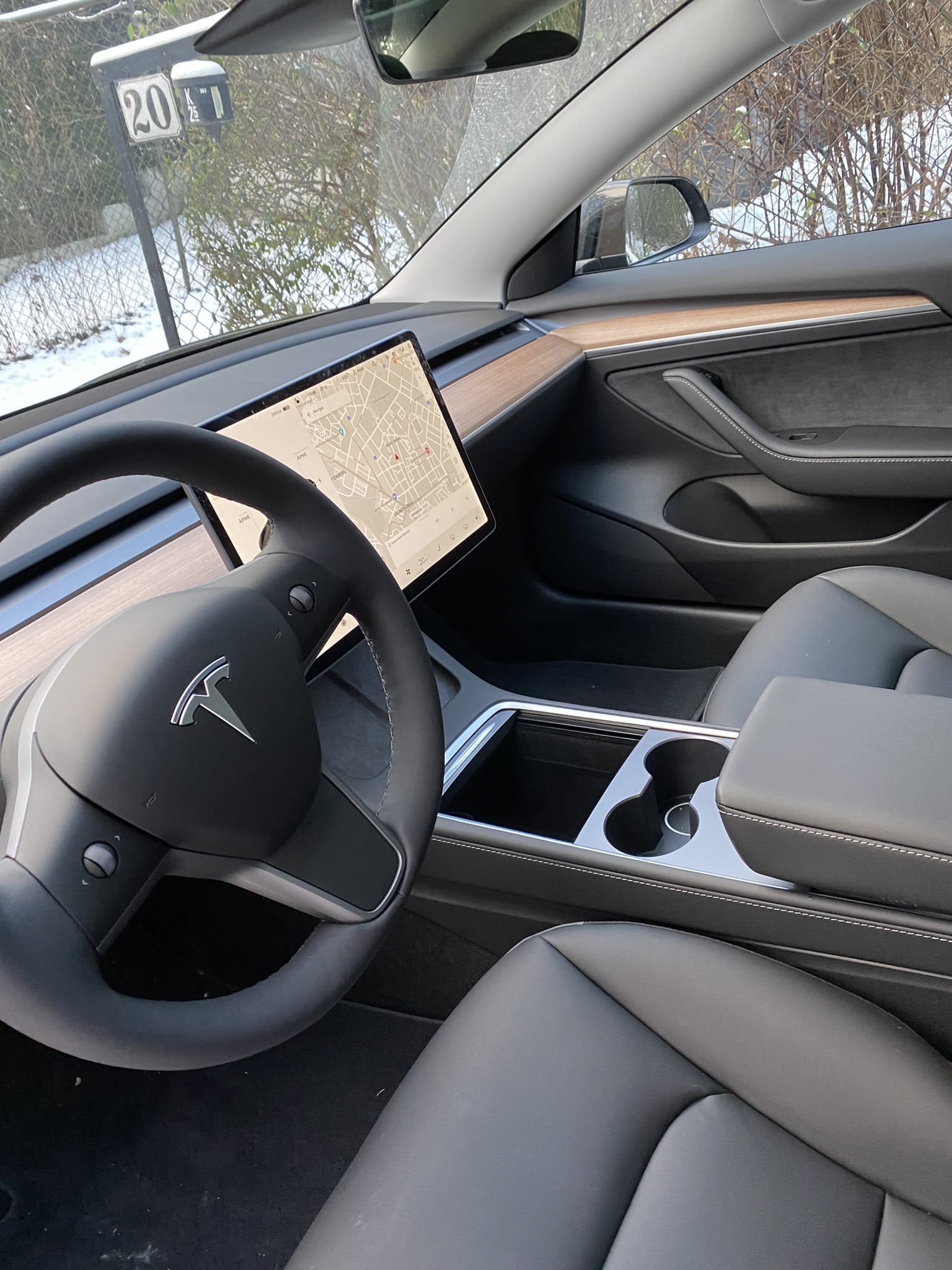 Tesla Model 3 med GPS