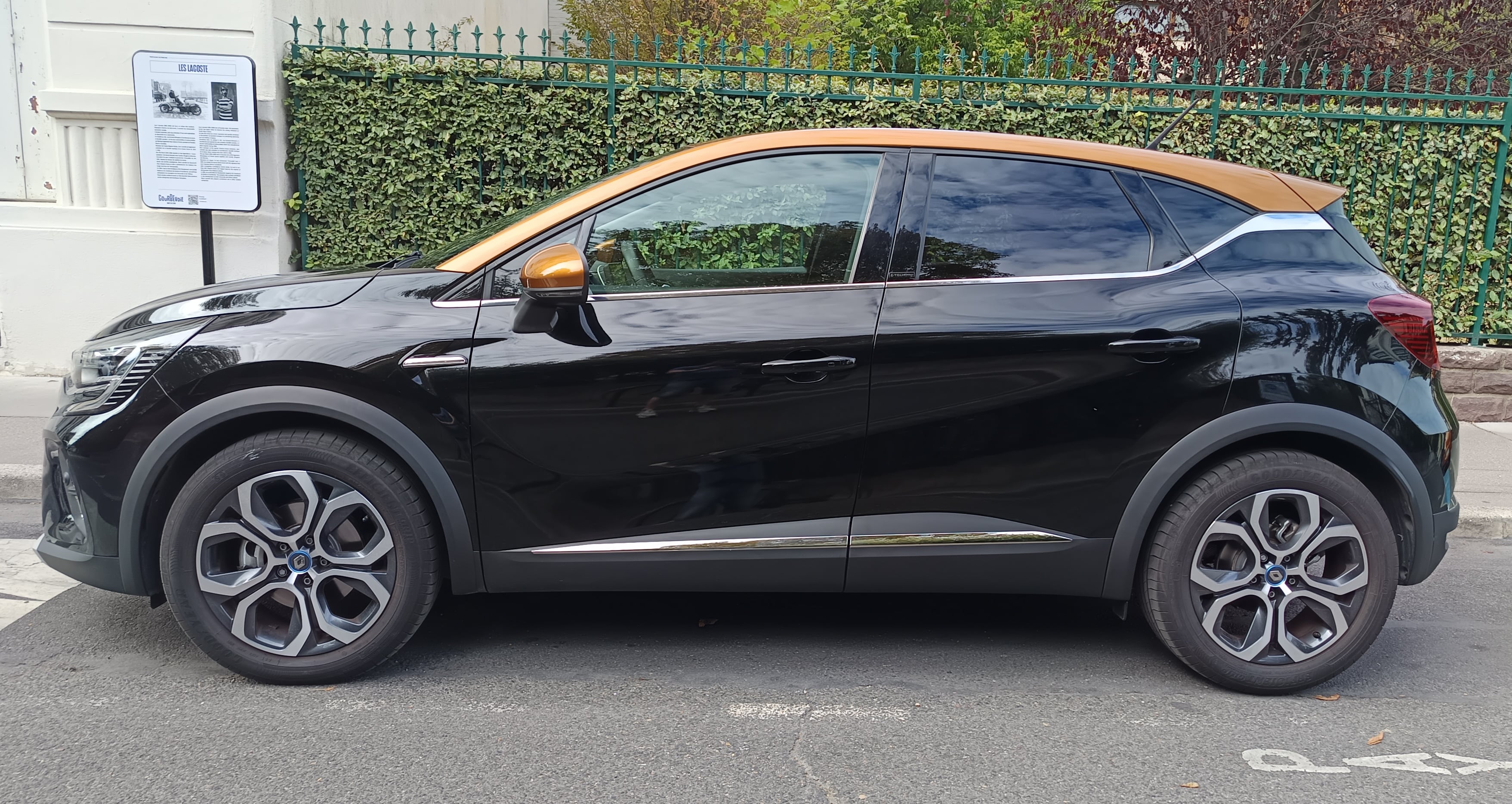 Renault Captur 1.6 Hybride avec Climatisation