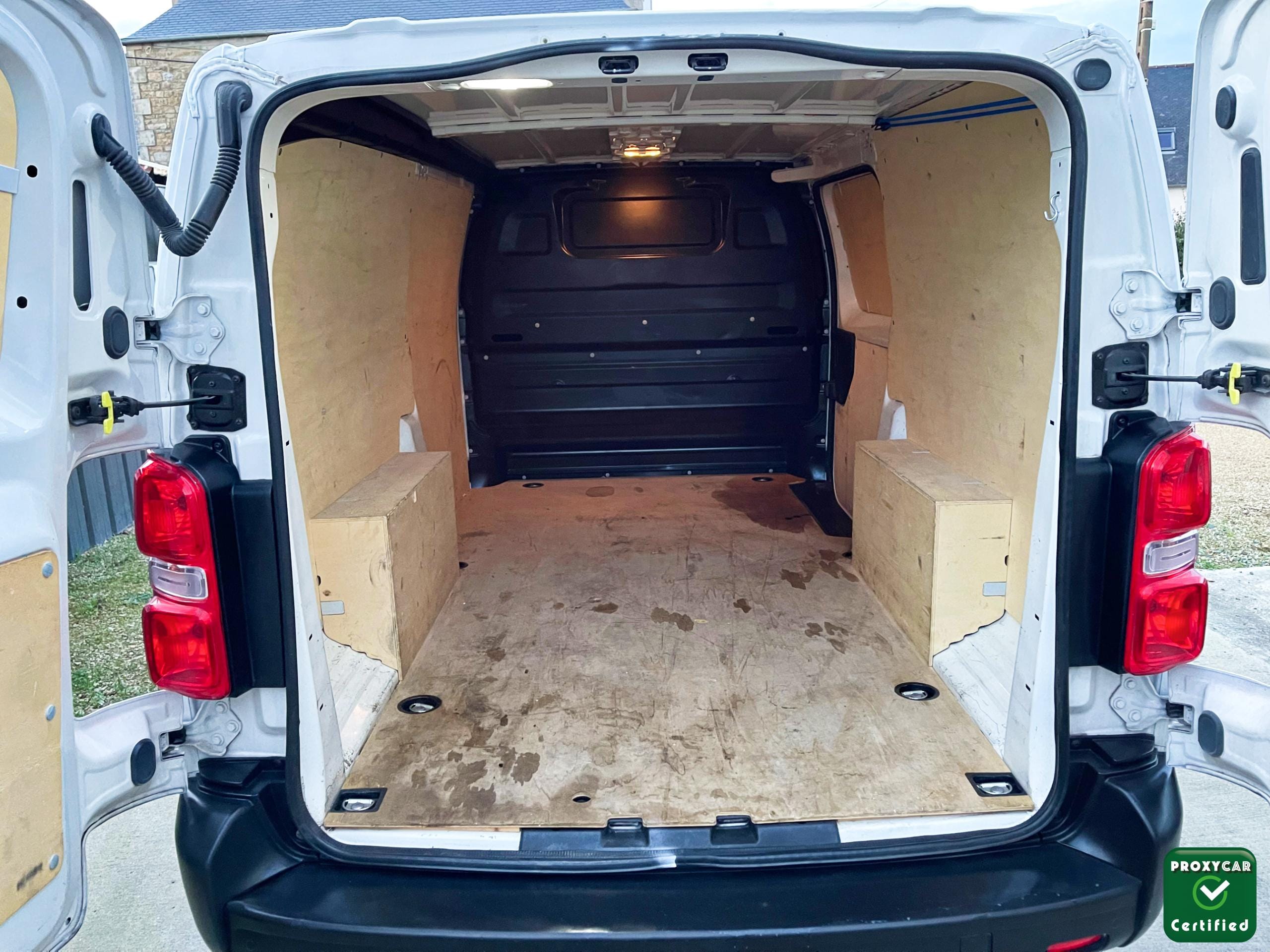 Peugeot Expert avec GPS