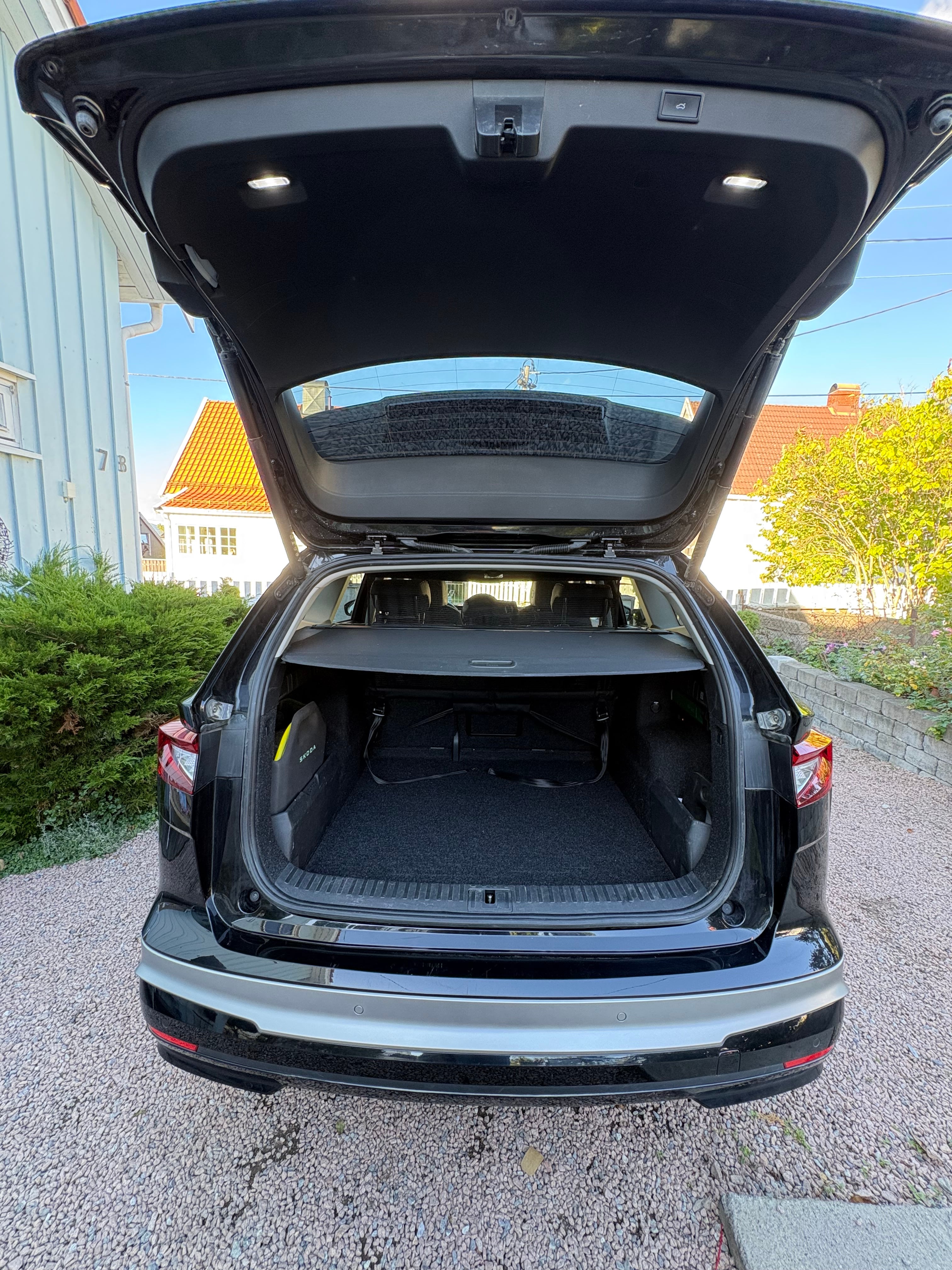 Skoda Enyaq 85x med Babysete