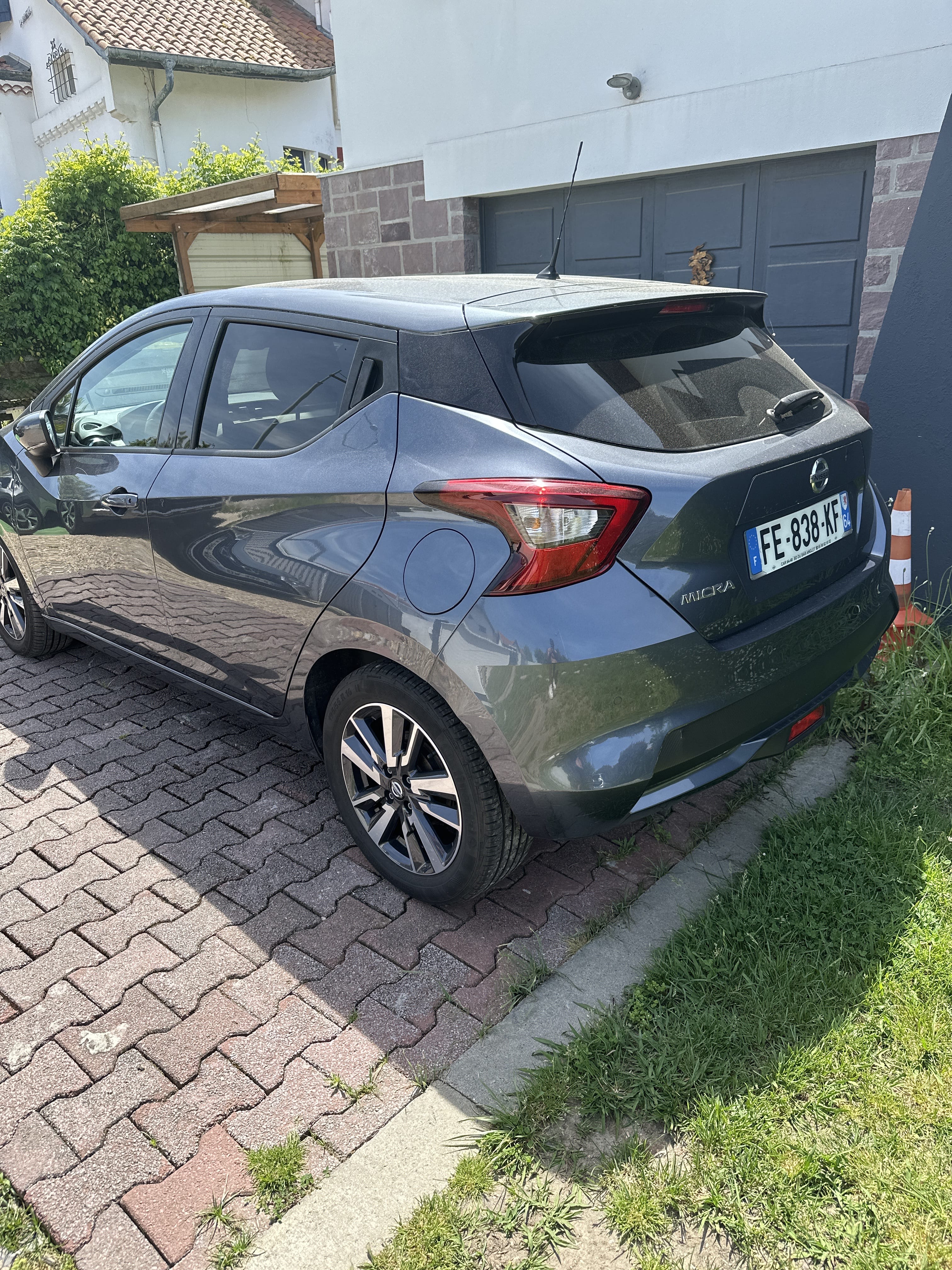 Nissan Micra avec GPS