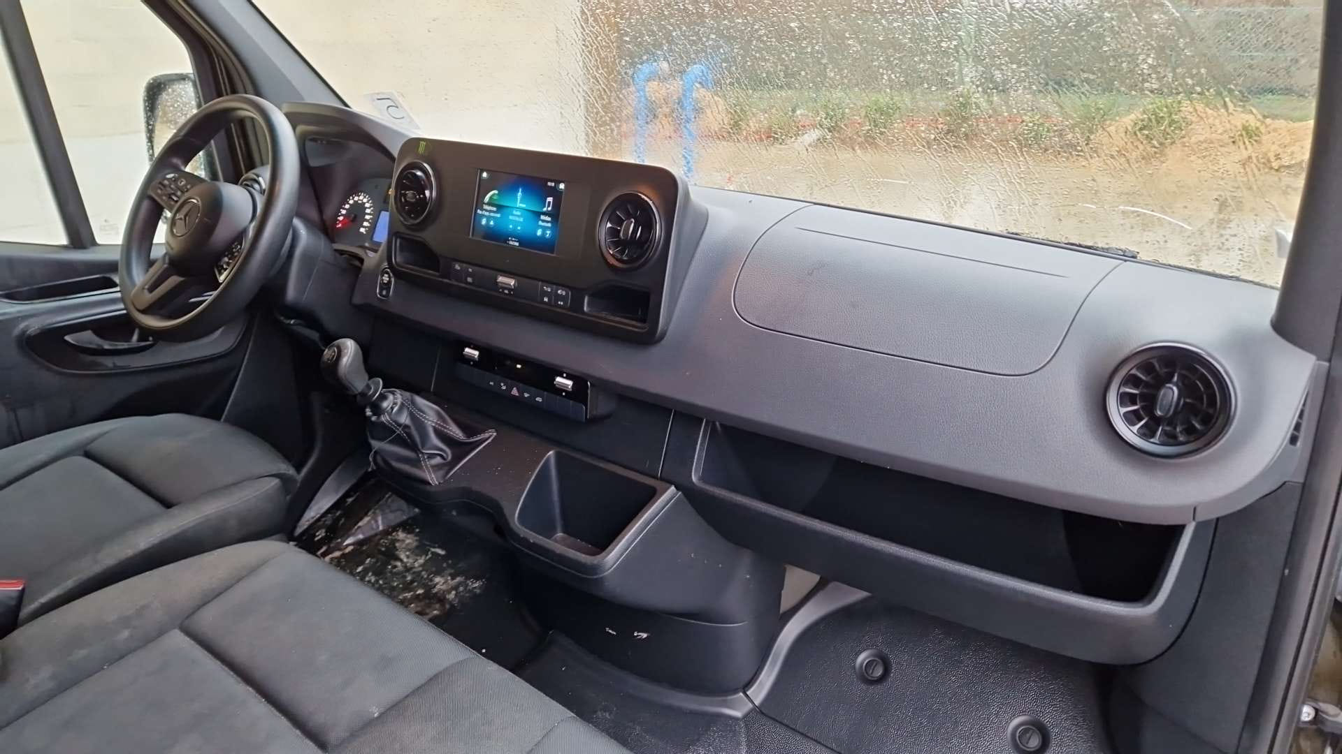 Mercedes-Benz Sprinter 2.2 avec GPS