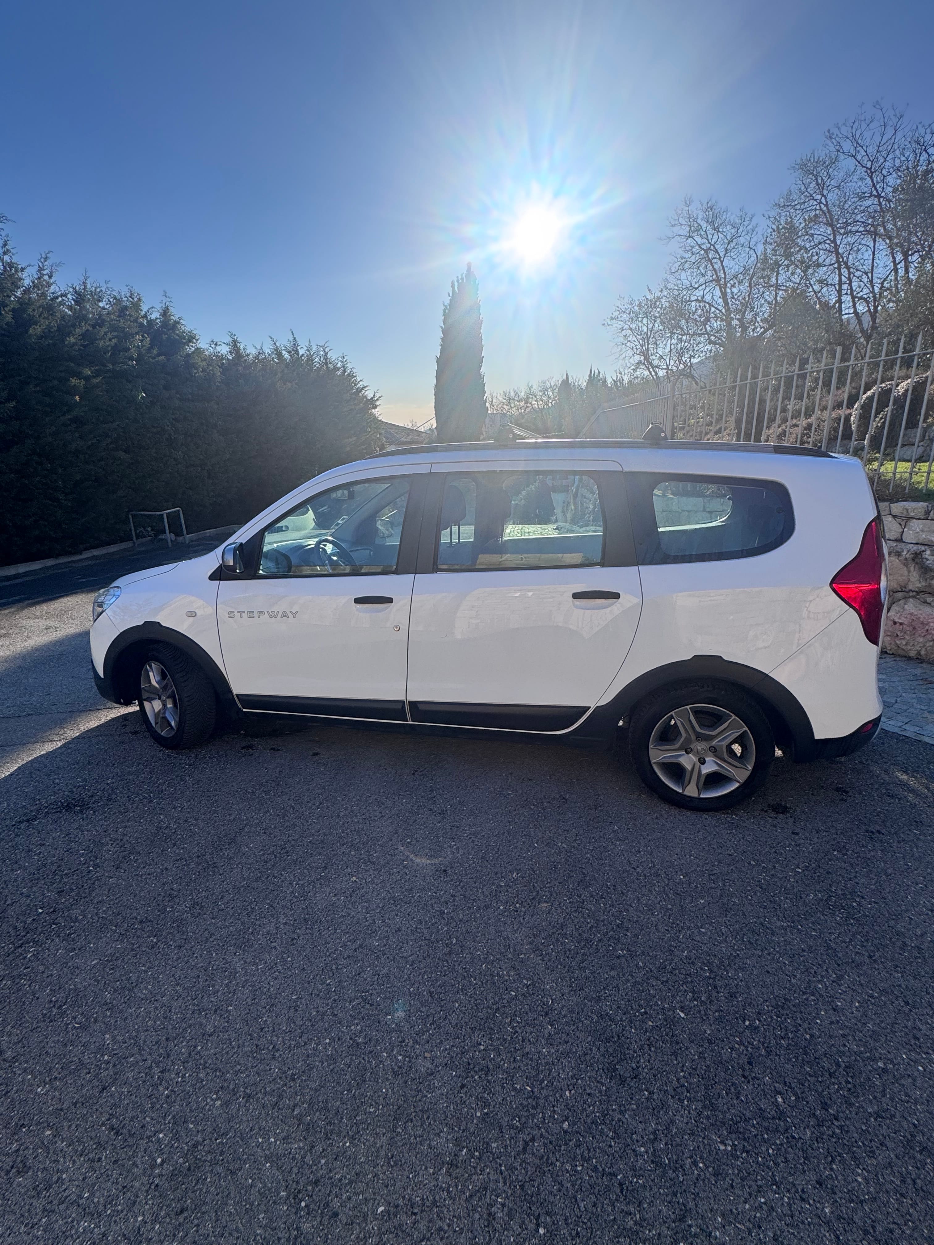Dacia Lodgy avec Climatisation