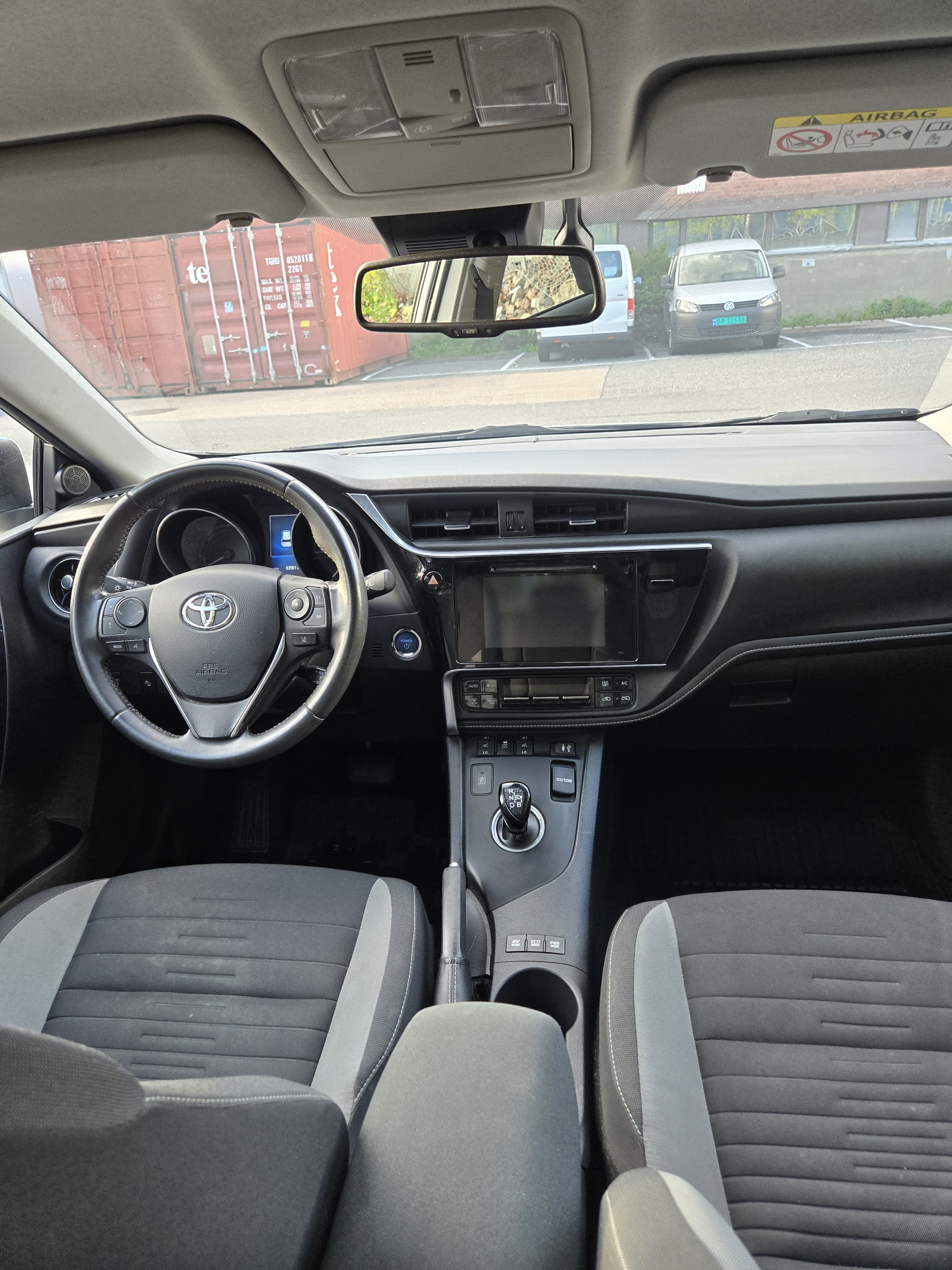 Toyota Auris 1.8 Bensin/Automat, inkl. BEBOERKORT PARKERING with Cruise control