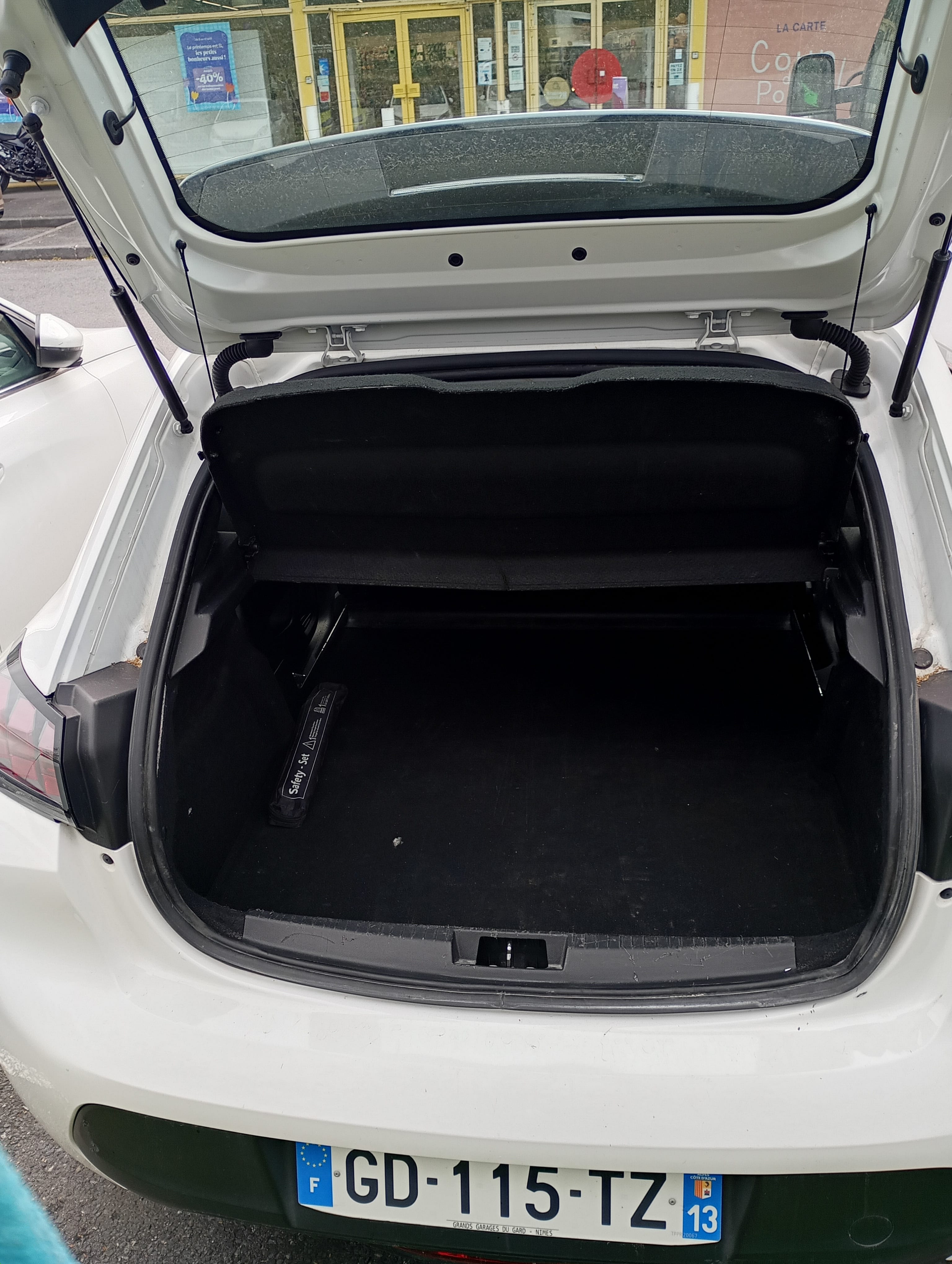 Peugeot 208 1.5 BlueHDI Affaire avec Régulateur de vitesse