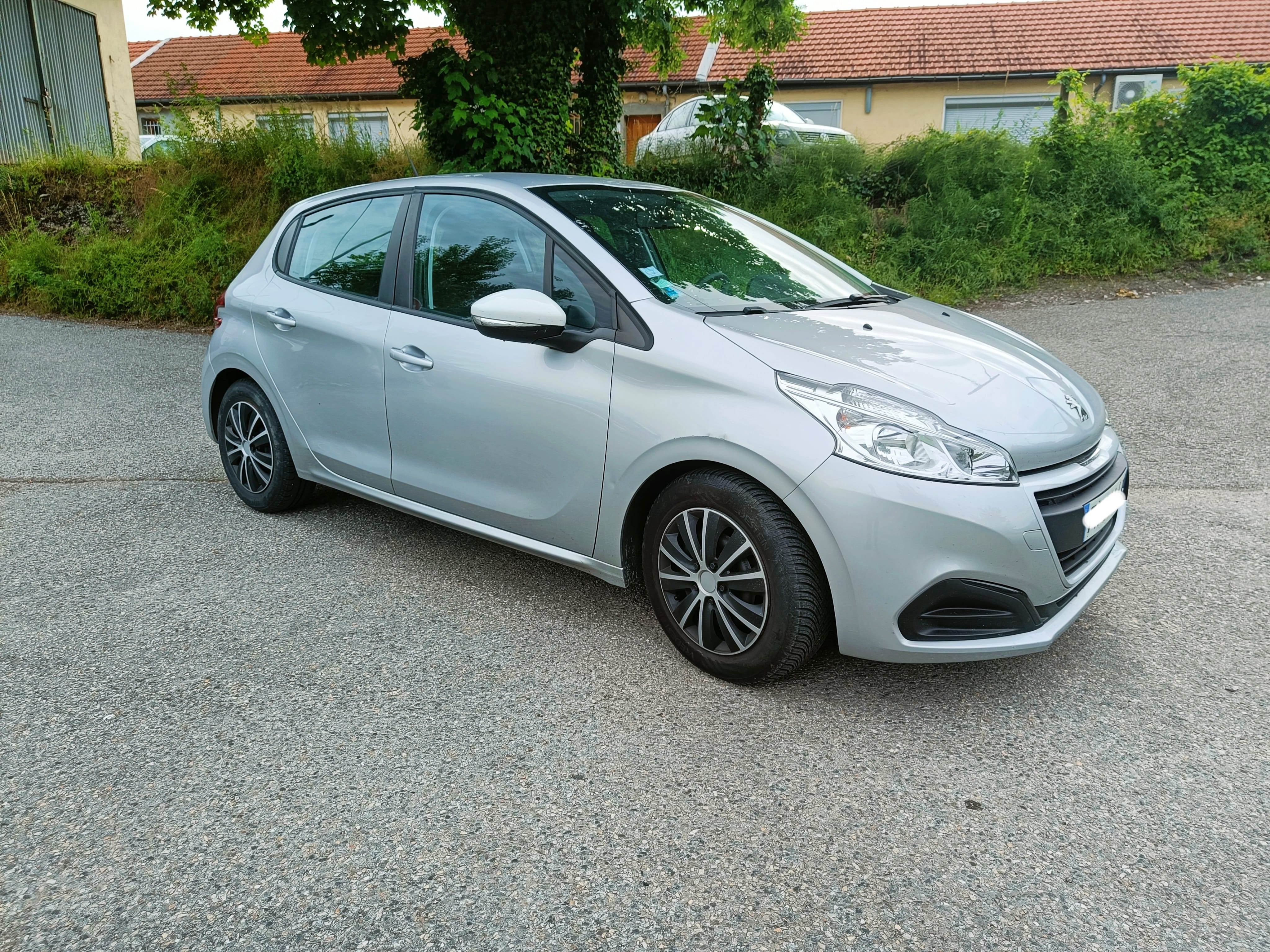 Peugeot 208, 2018, Essence 95