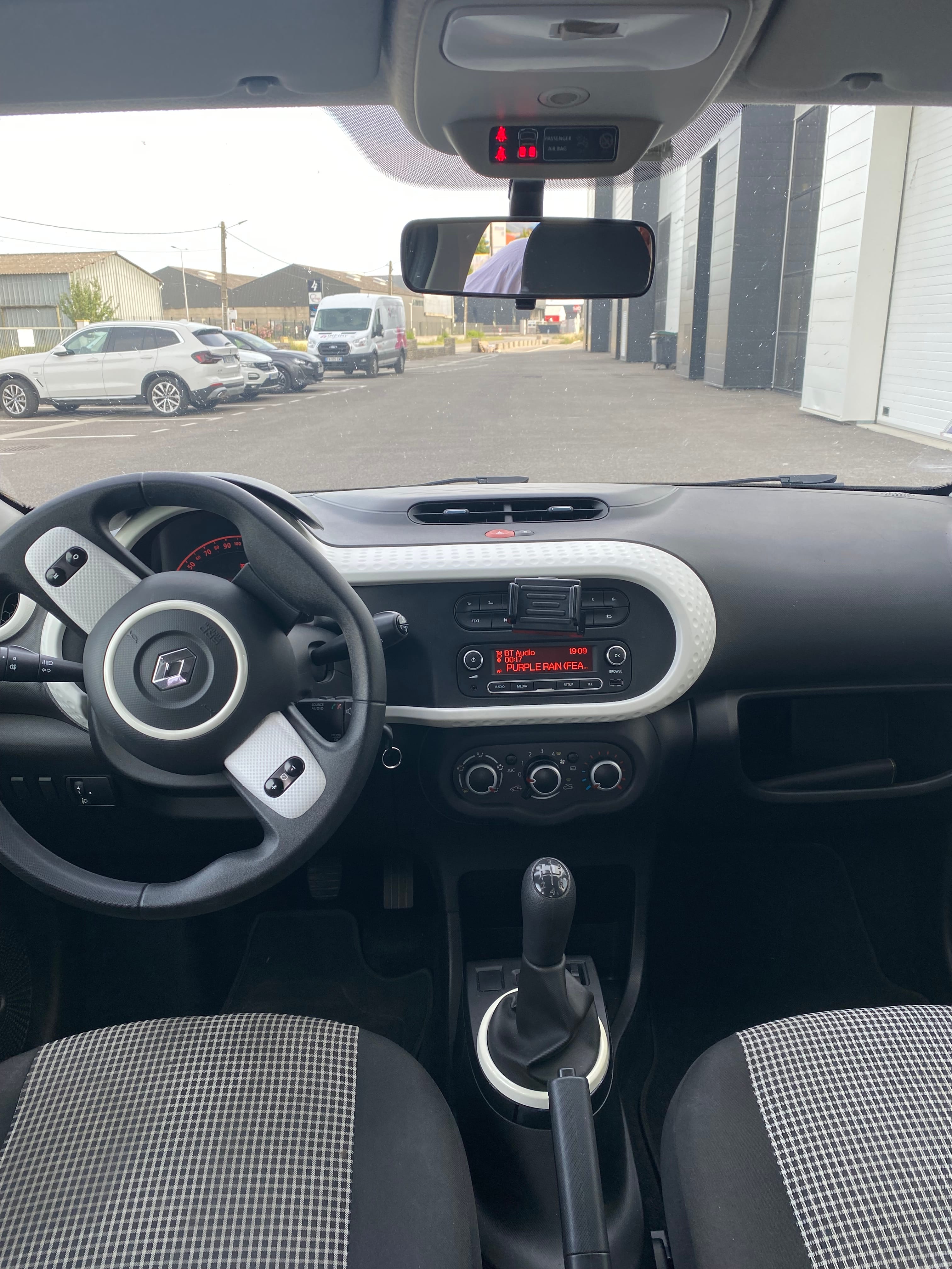 Renault Twingo III avec Audio Bluetooth