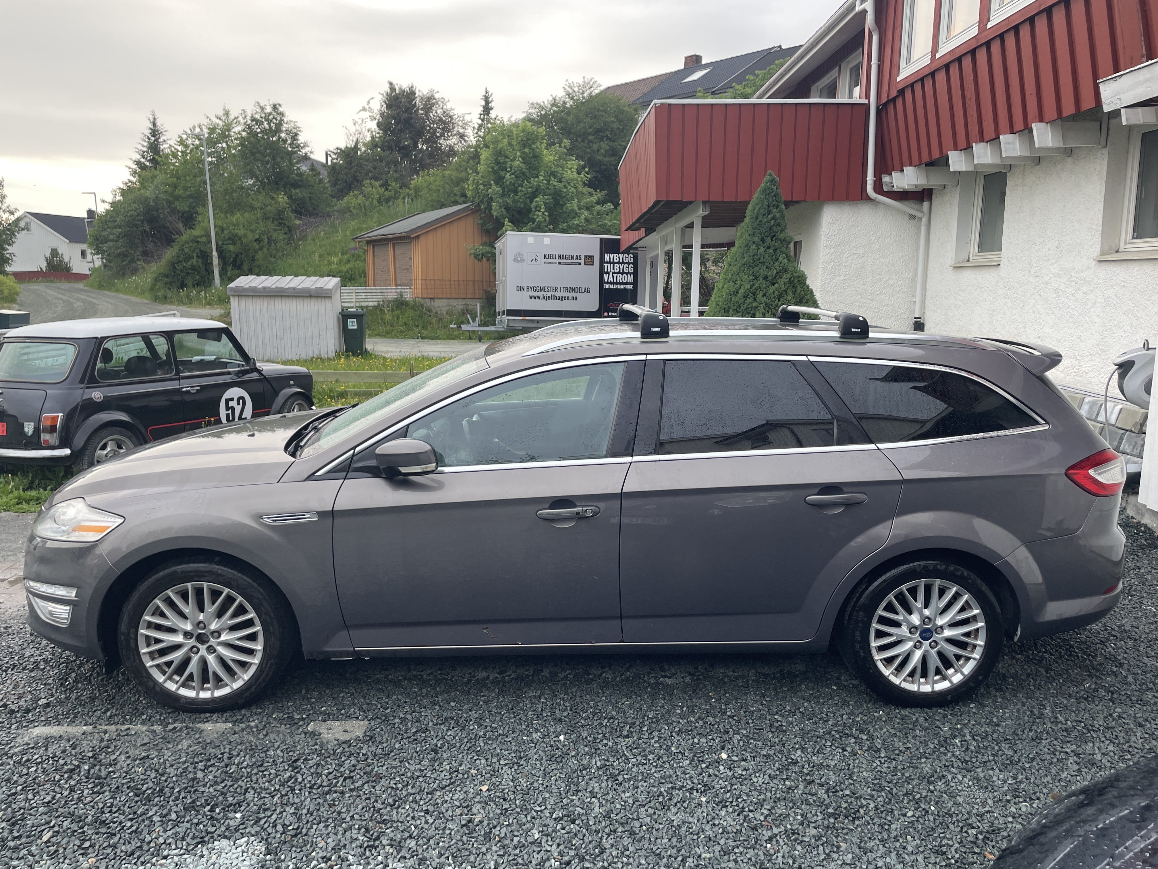 Ford Mondeo SW Automatic transmission,roof cargo box with Air conditioning