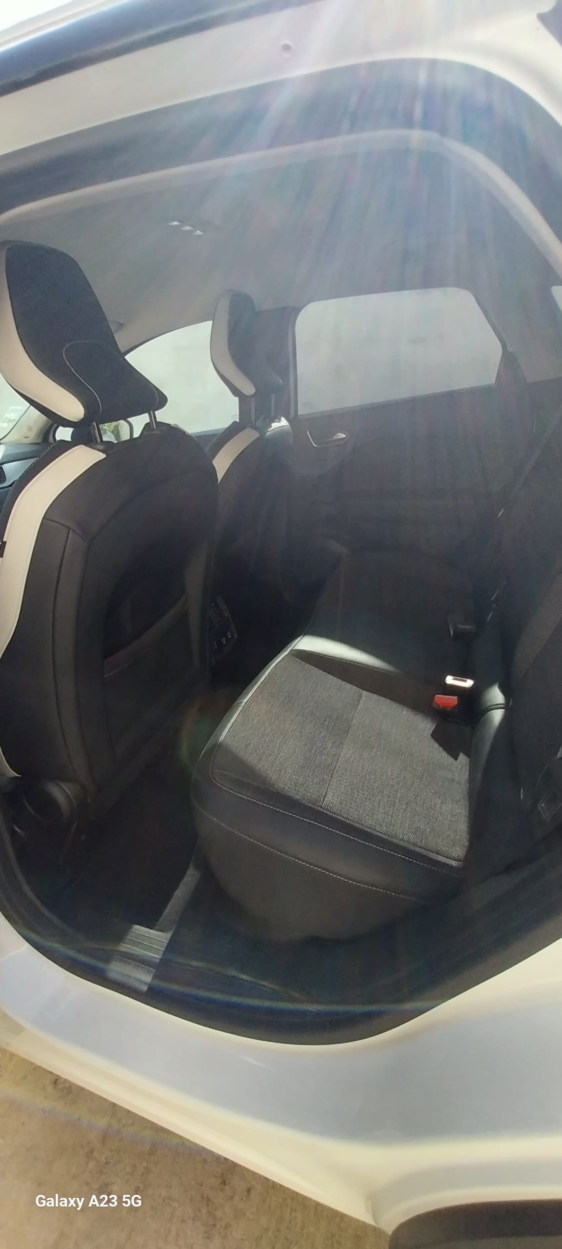 Renault Captur 1.5dci 115cv avec Siège bébé