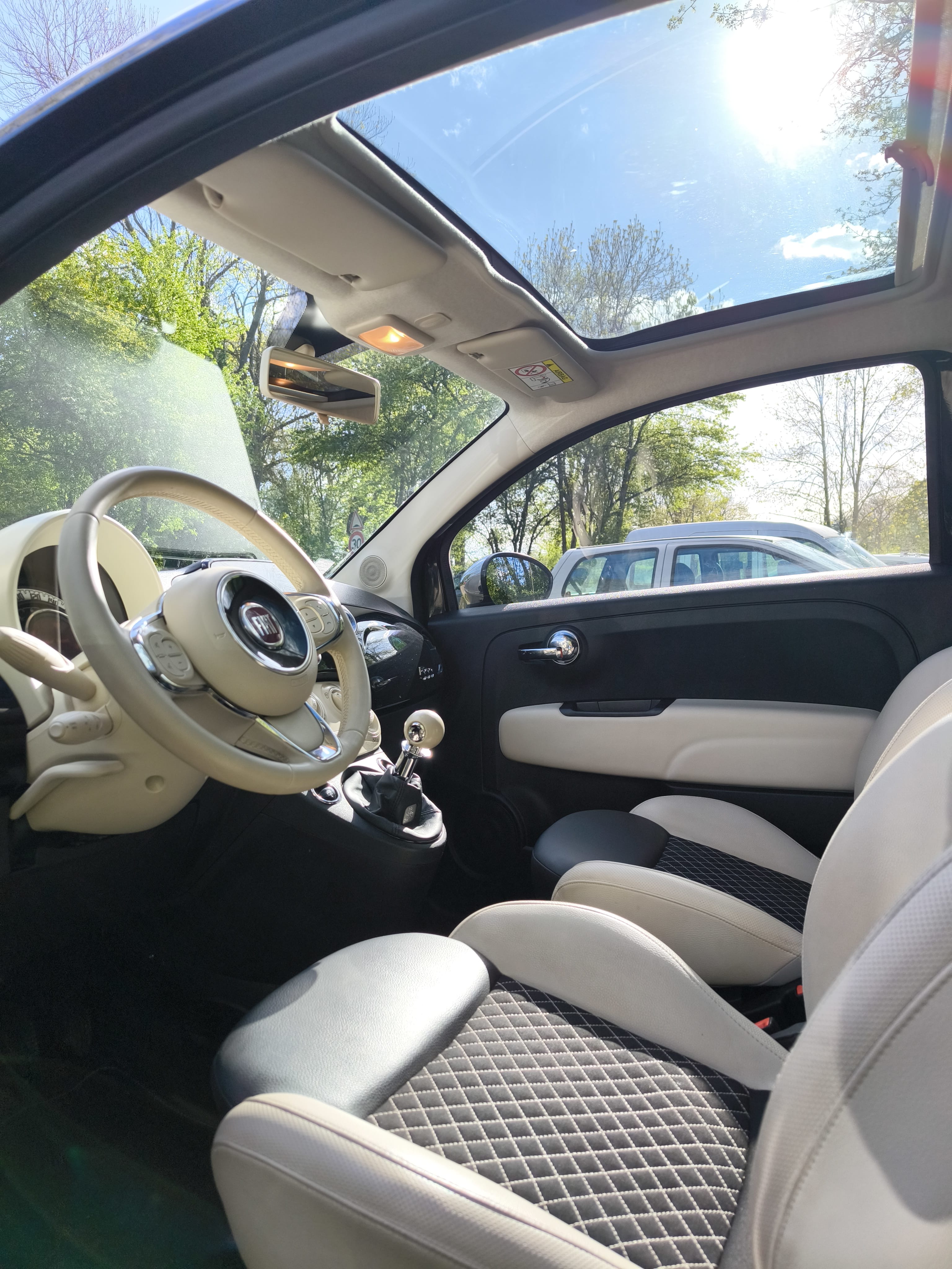 Fiat 500 Hybride avec Audio Bluetooth