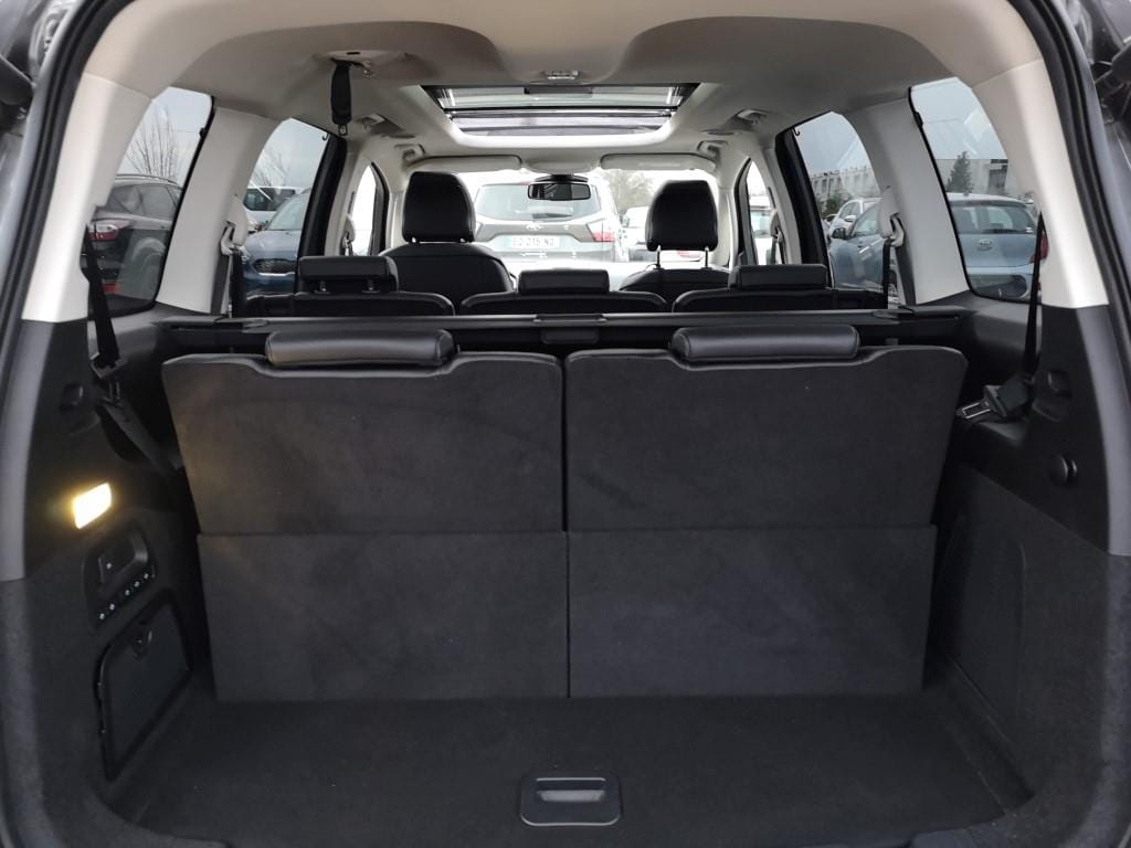 Ford Galaxy avec Siège bébé